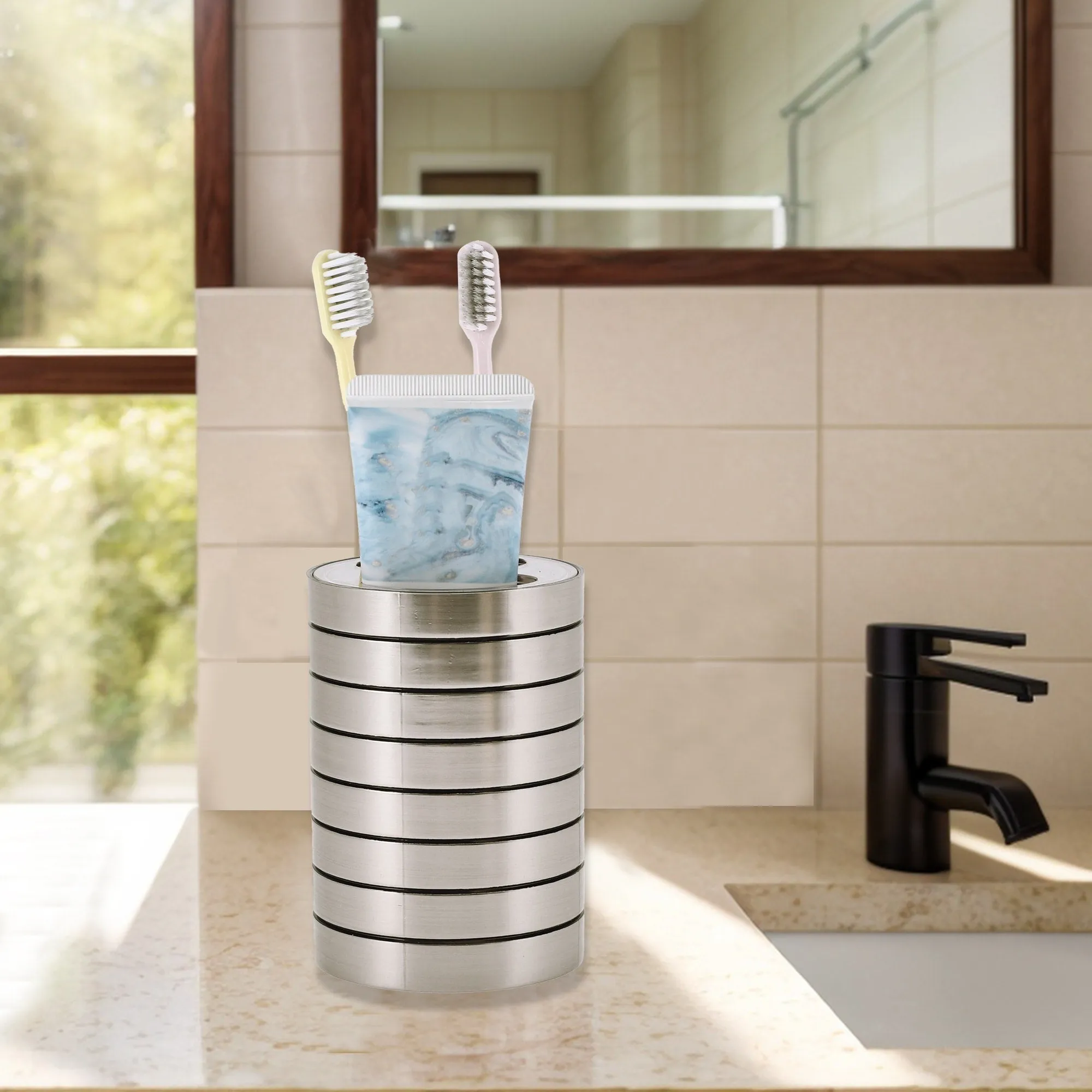 1 Pcs Women Portable Toothbrush Holder for Bathroom