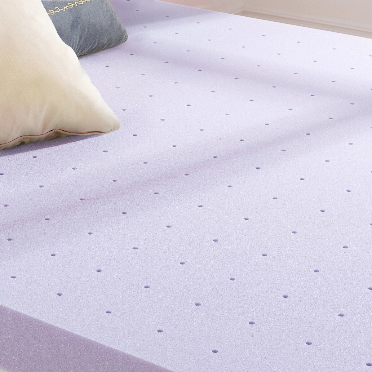 3 Inch Ventilated Memory Foam Mattress Topper with Lavender Infusion