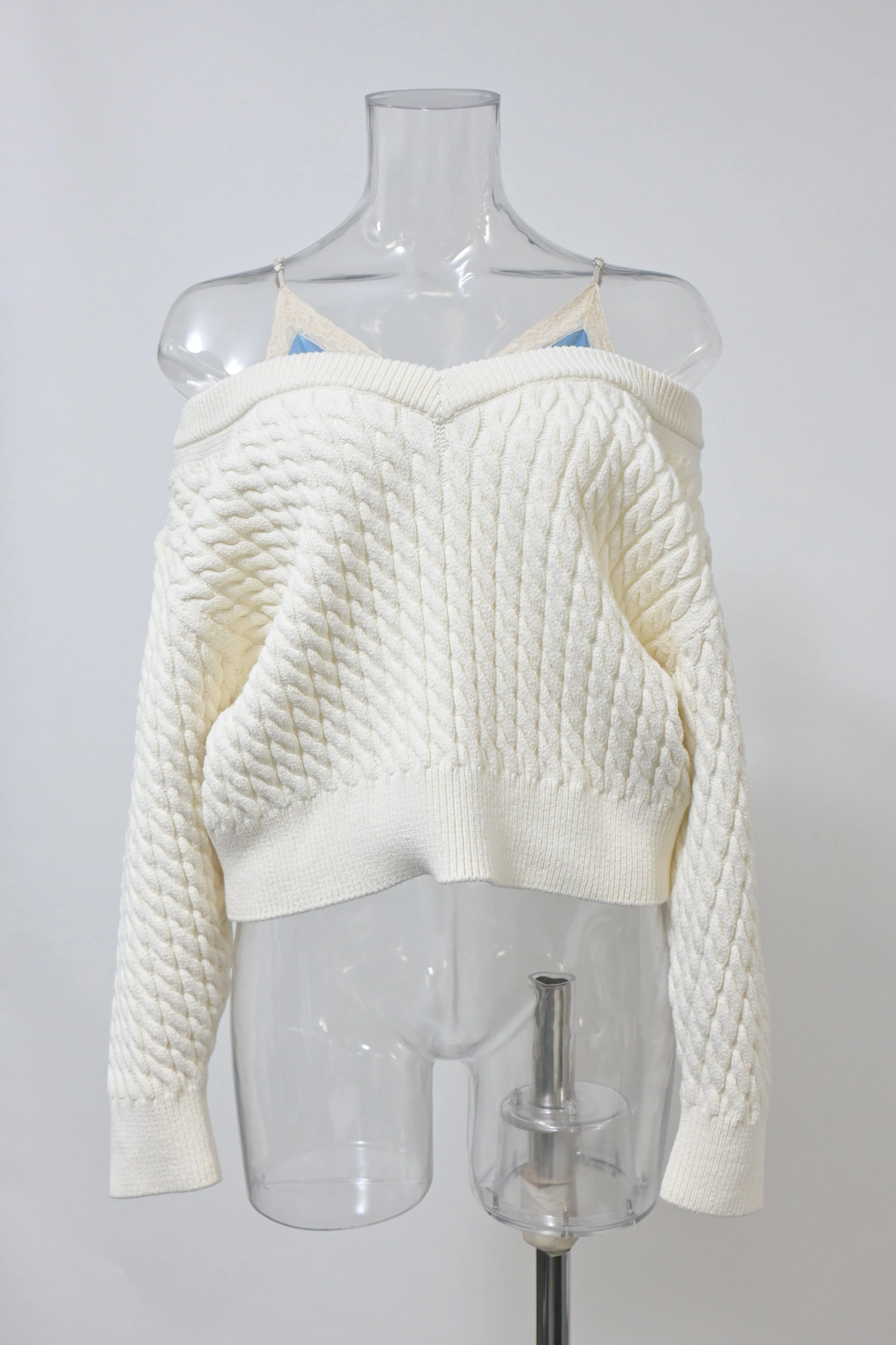 Alexander Wang.T Off-Shoulder Cable Knit Jumper in Ecru Cotton