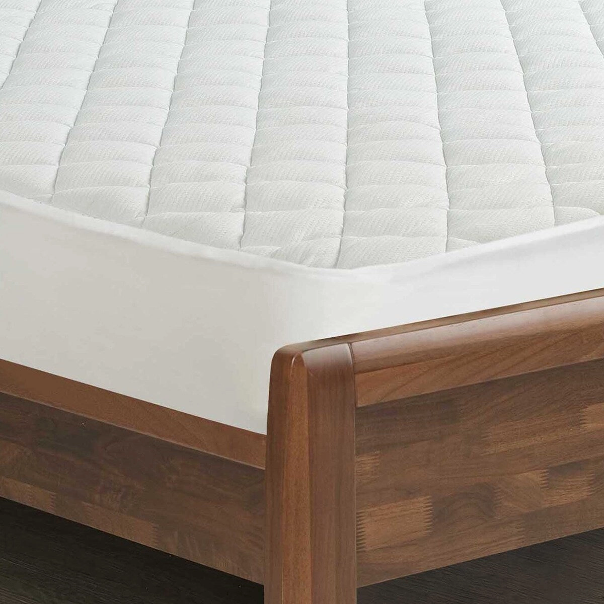 All-In-One Circular Flow Breathable & Cooling Fitted Mattress Pad - White