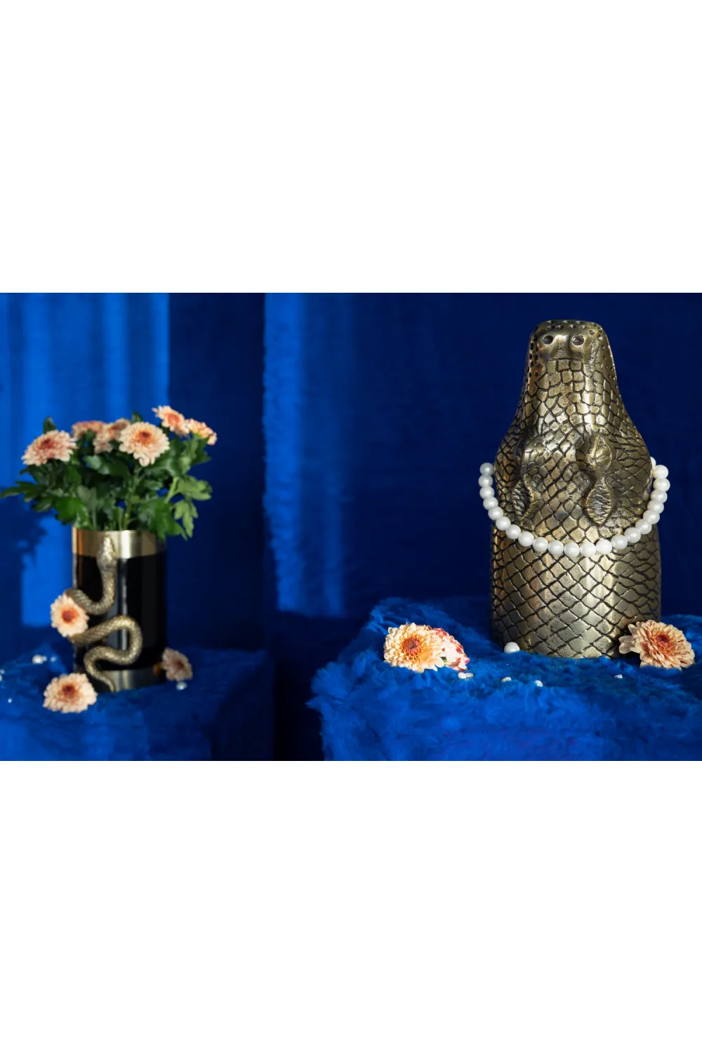 Aluminum Cylindrical Modern Vase M | Bold Monkey Never Hurt A Snake