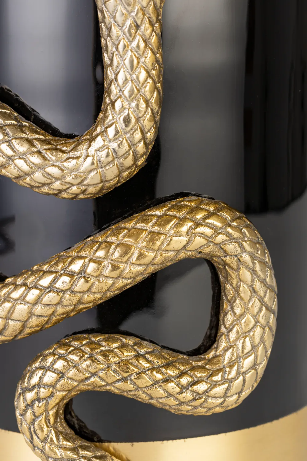 Aluminum Cylindrical Modern Vase M | Bold Monkey Never Hurt A Snake