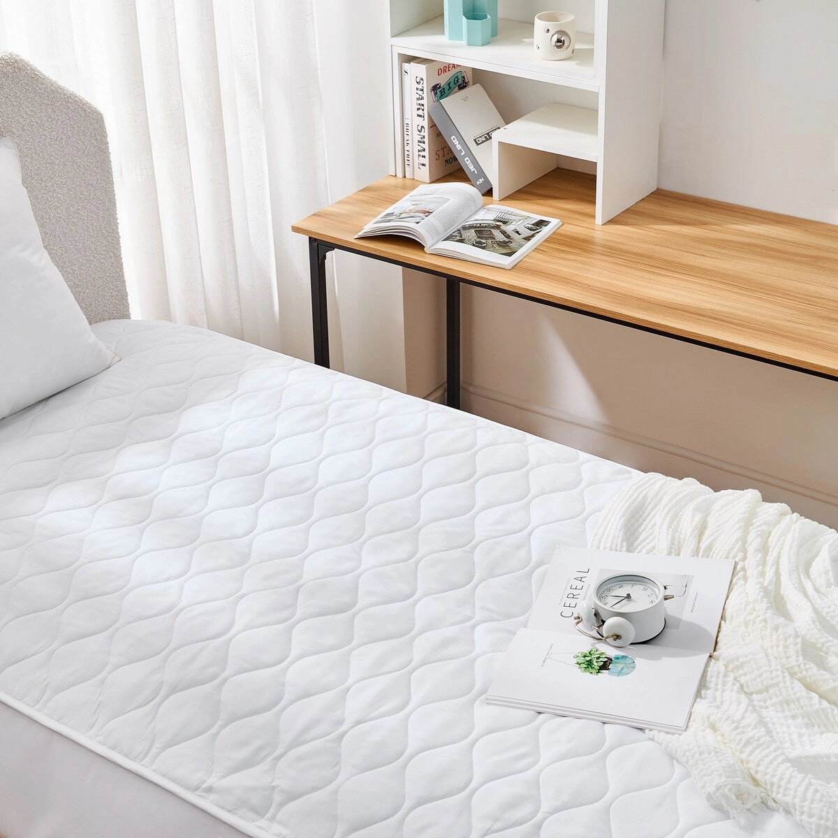 Anchor Band Waterproof Twin XL Mattress Protector - White