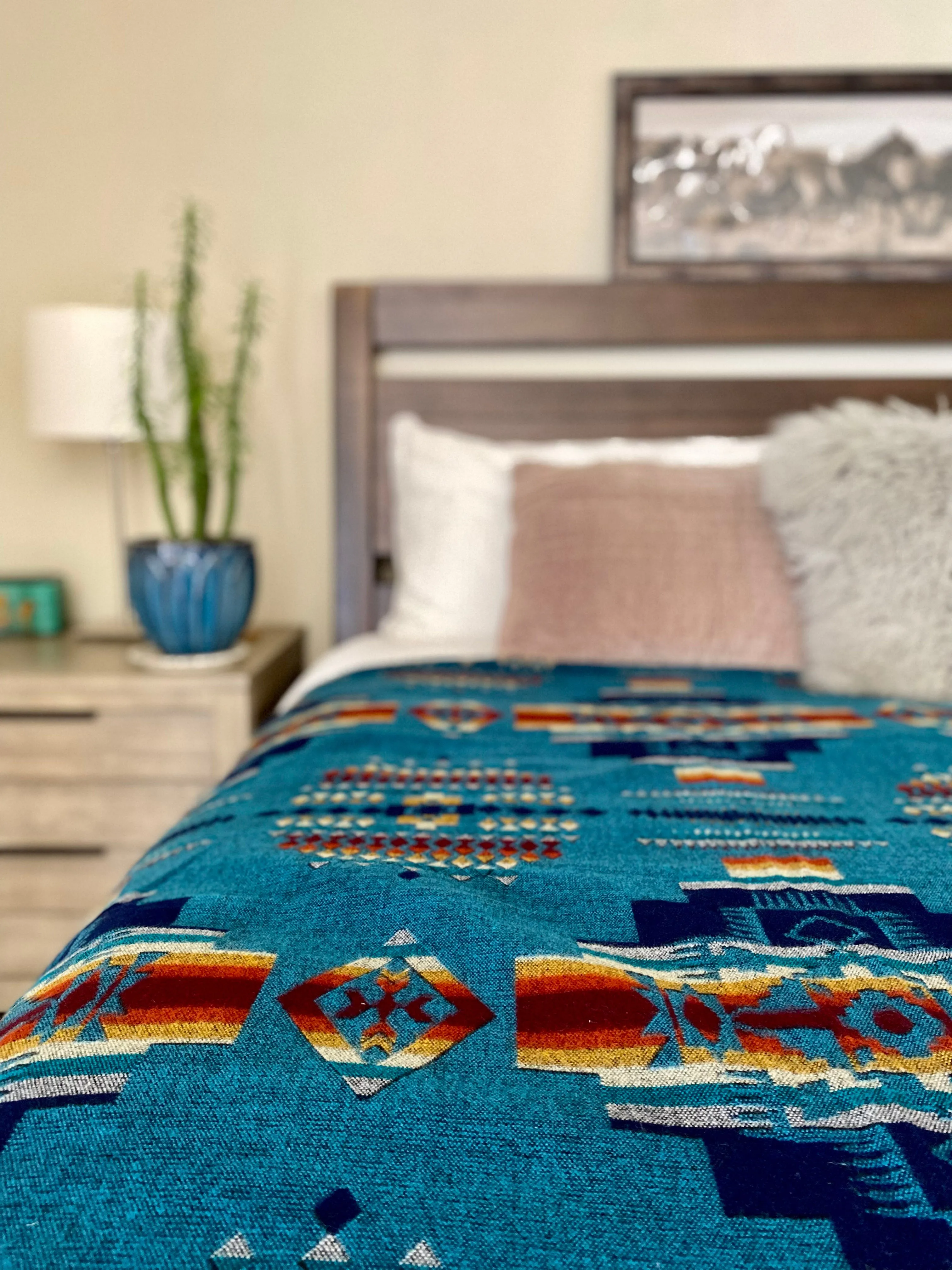 Andes Ocean - Artisan-Made Southwestern Queen-Size Blanket