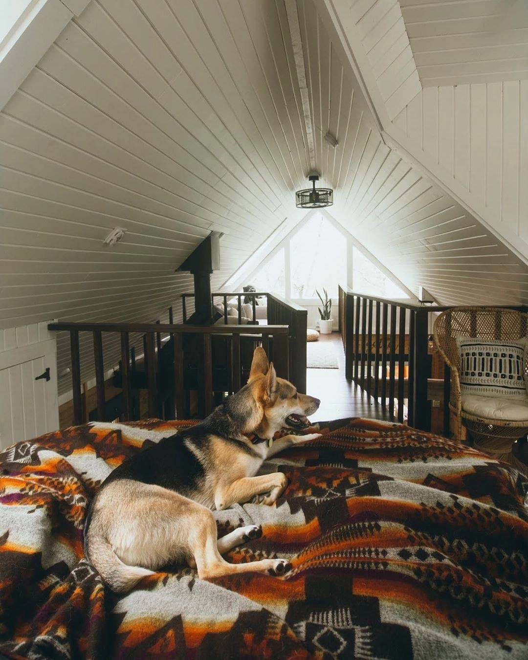 Artisan-Made Queen-Sized Blanket - Andes Campfire