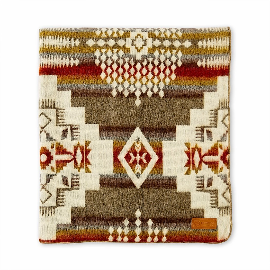Artisan-Made Southwestern Queen-Sized Blanket - Andes Beach
