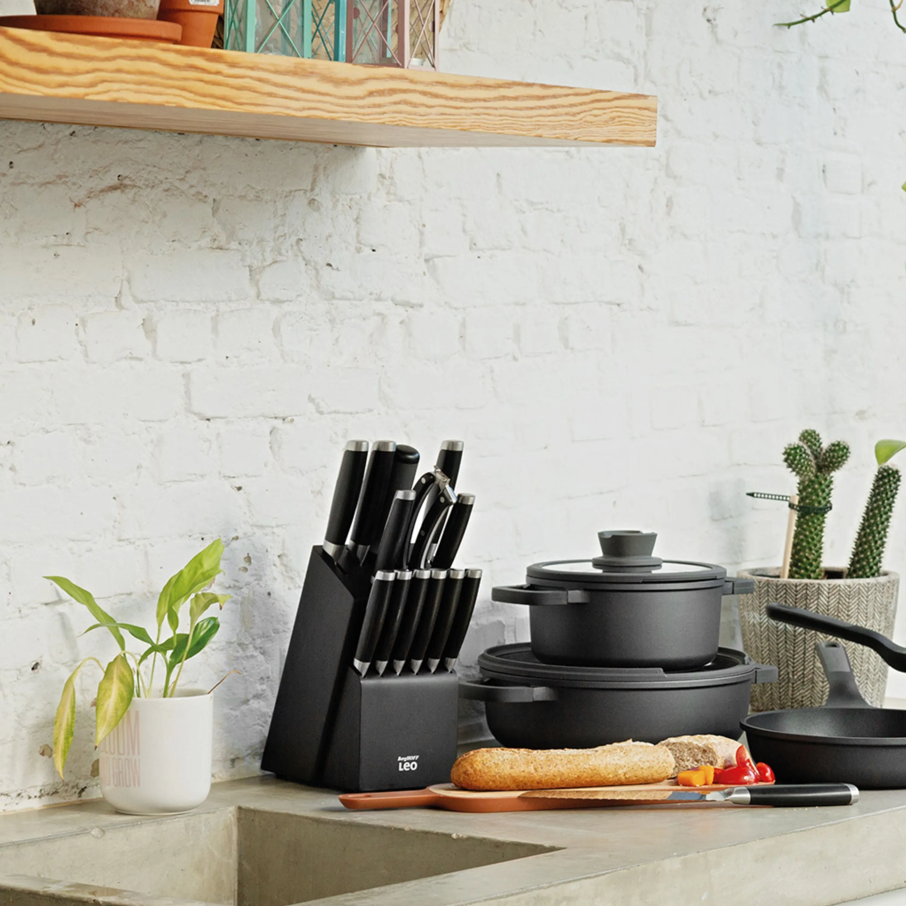 BergHOFF Leo Graphite Stainless Steel 13Pc Knife Block Set