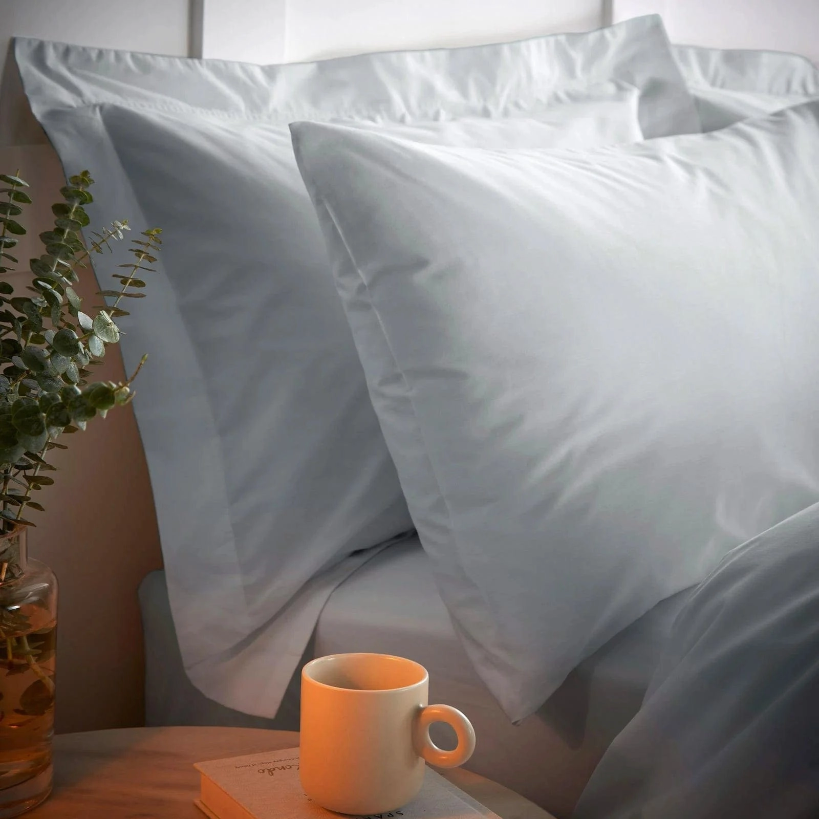 Bianca Fine Linens 200 Thread Count Temperature Controlling TENCEL Lyocell Duvet Cover Set with Pillowcases Silver Grey