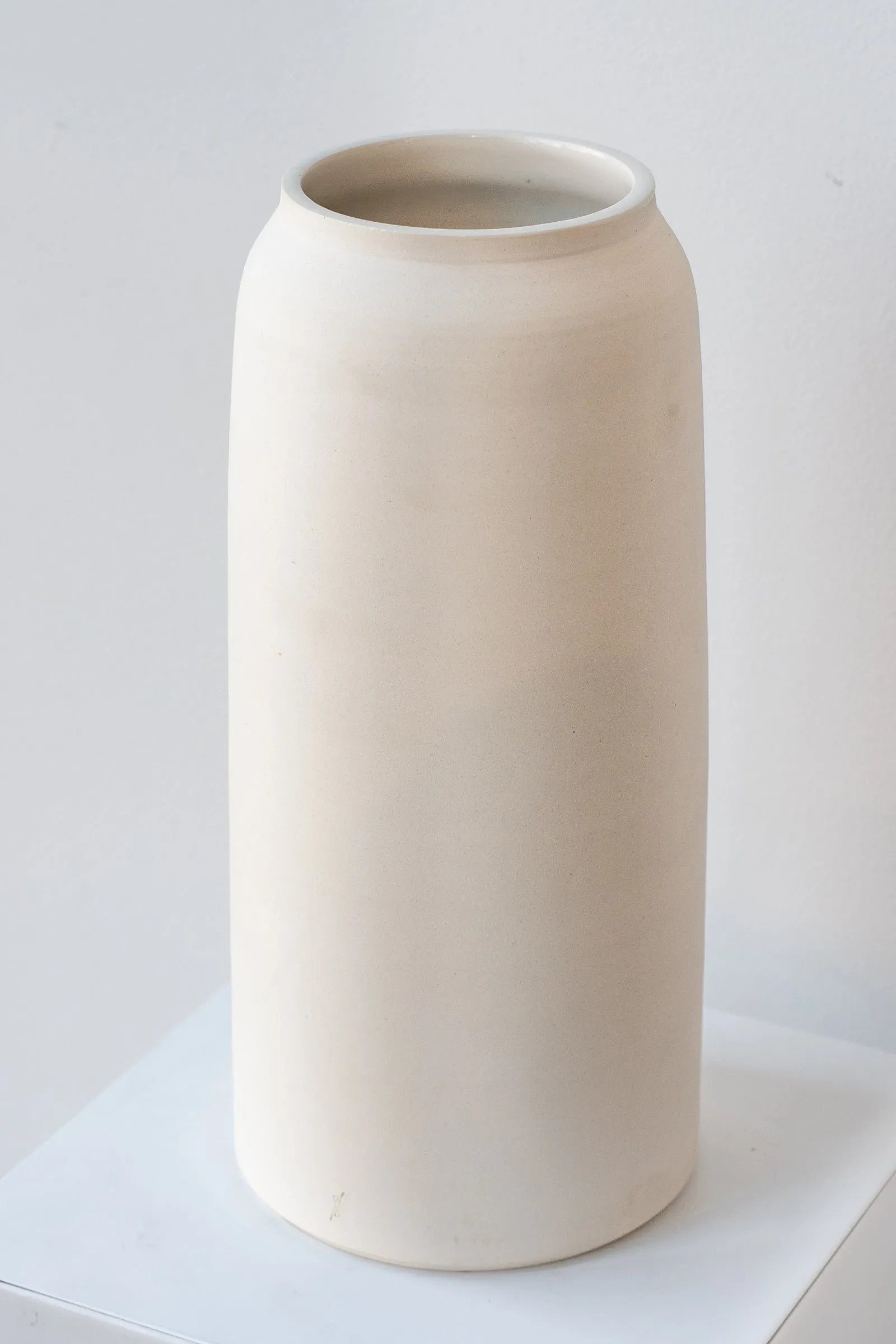 Bouquet Vase Ivory Extra Extra Large