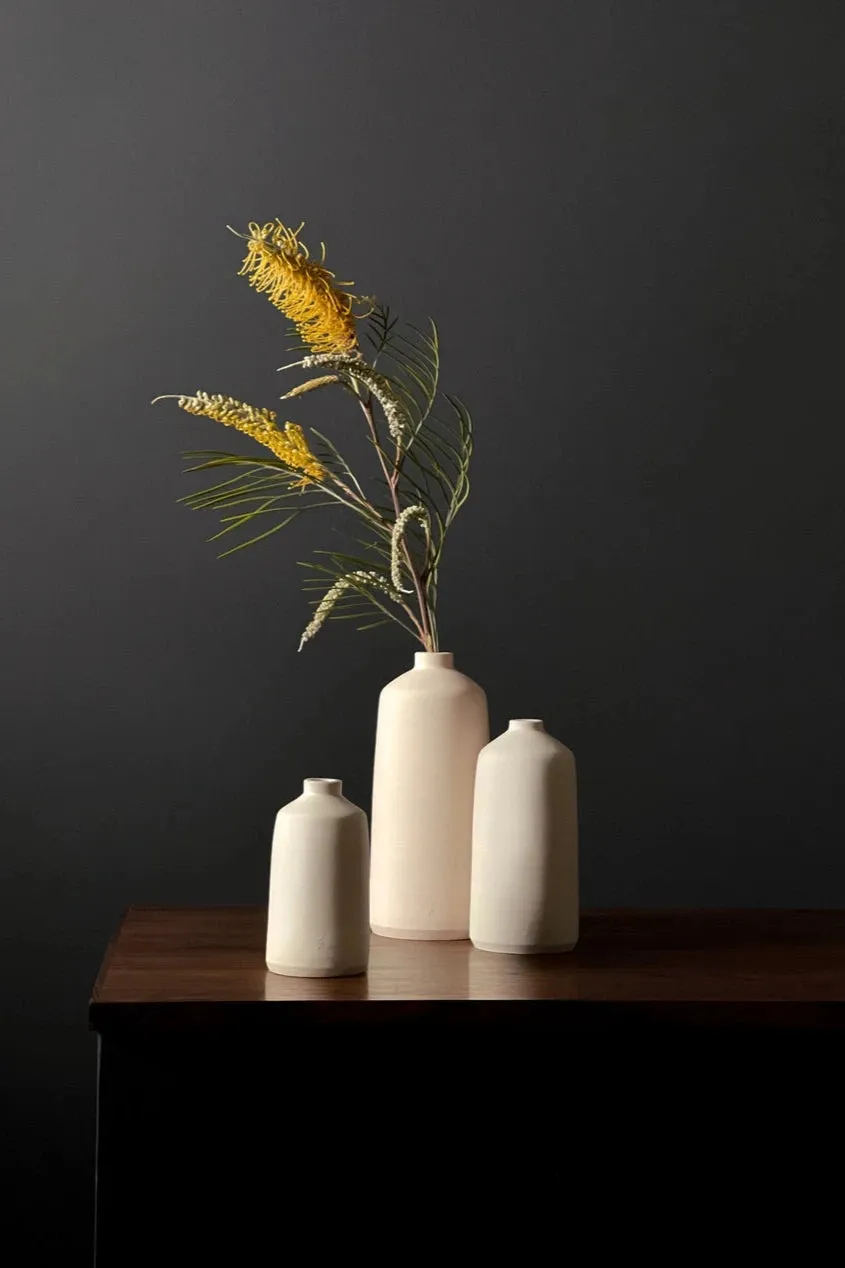 Bud Vase Ivory Medium
