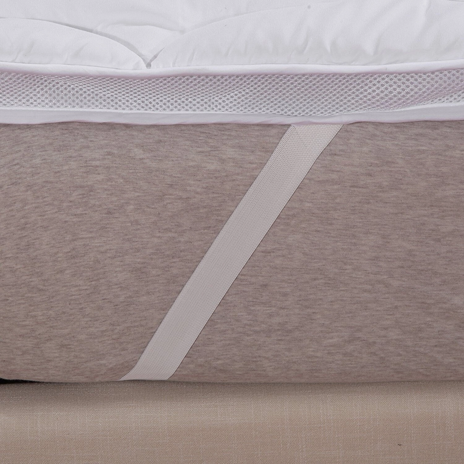 Cheer Collection 3D Air Mattress Topper with Elastic Bands - White