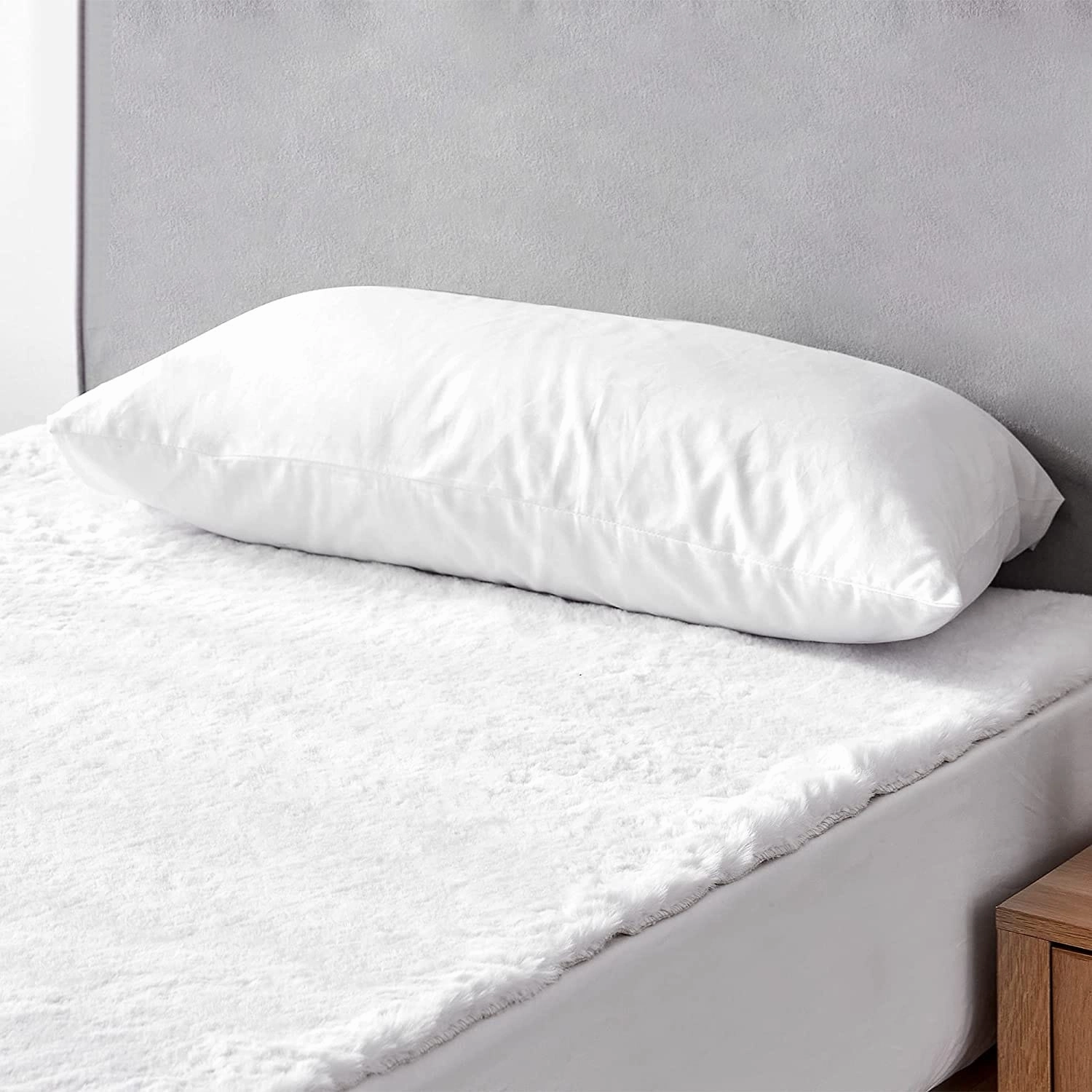 Chunky Bunny - Coma Inducer Bed Topper - White