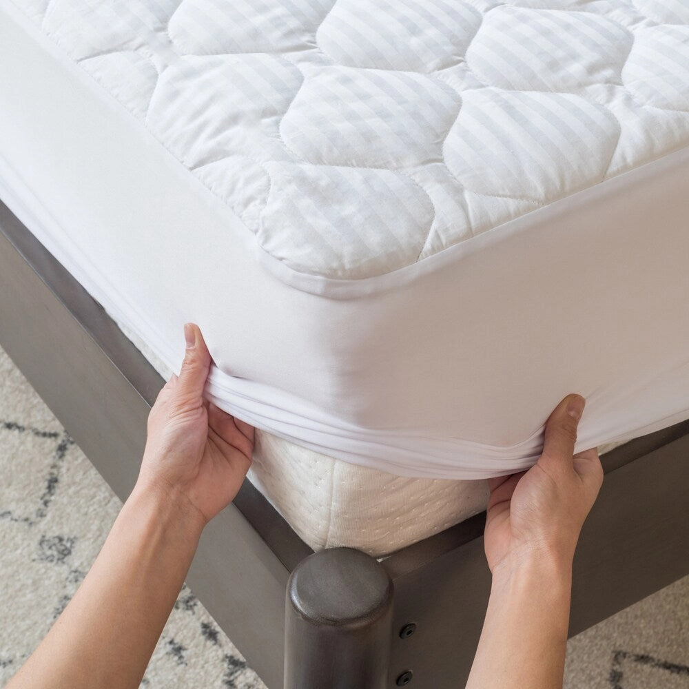 Classic Brands Arvada Deluxe Waterproof Mattress Protector - White