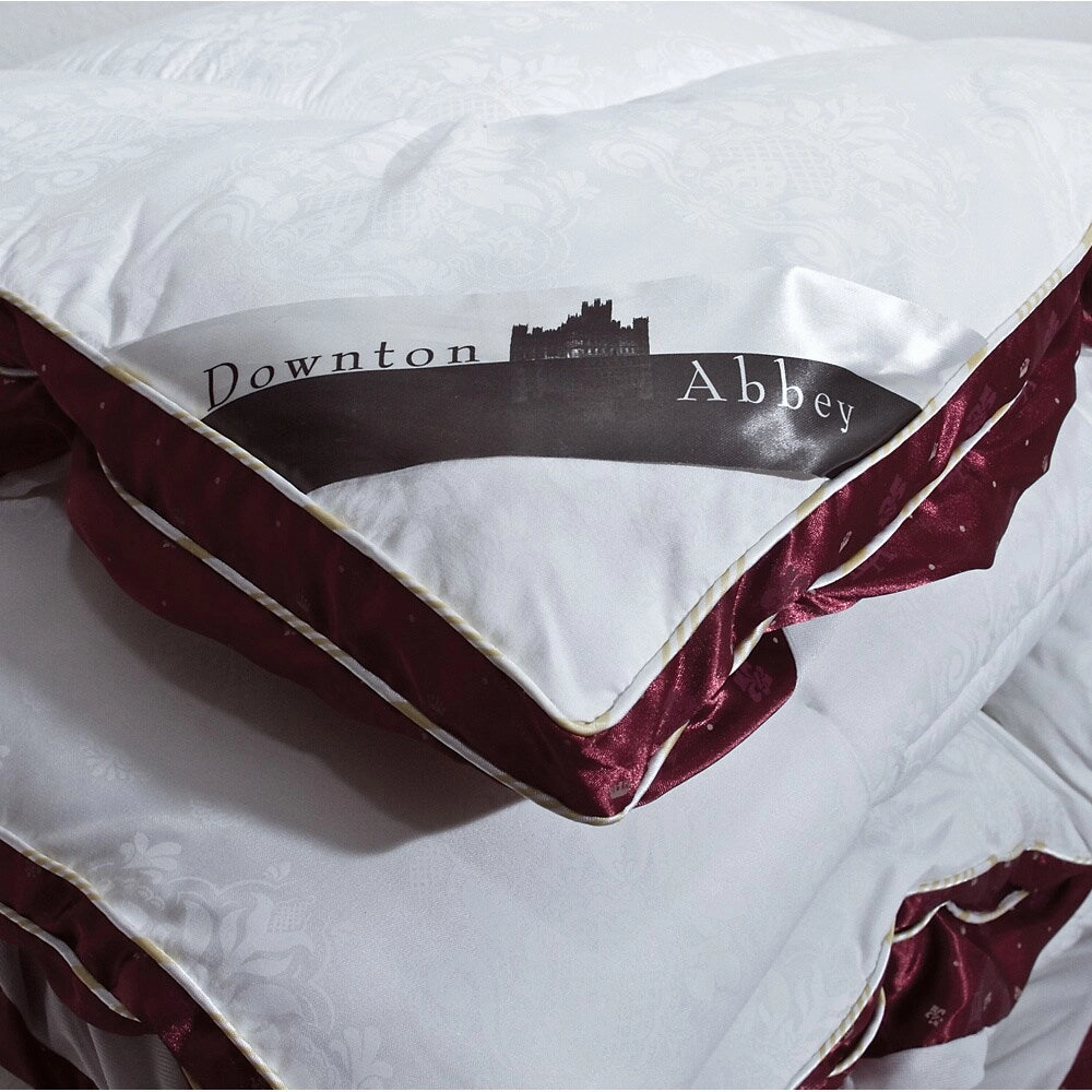 Downton Abbey Big and Soft Floral Quilted Fiber Bed