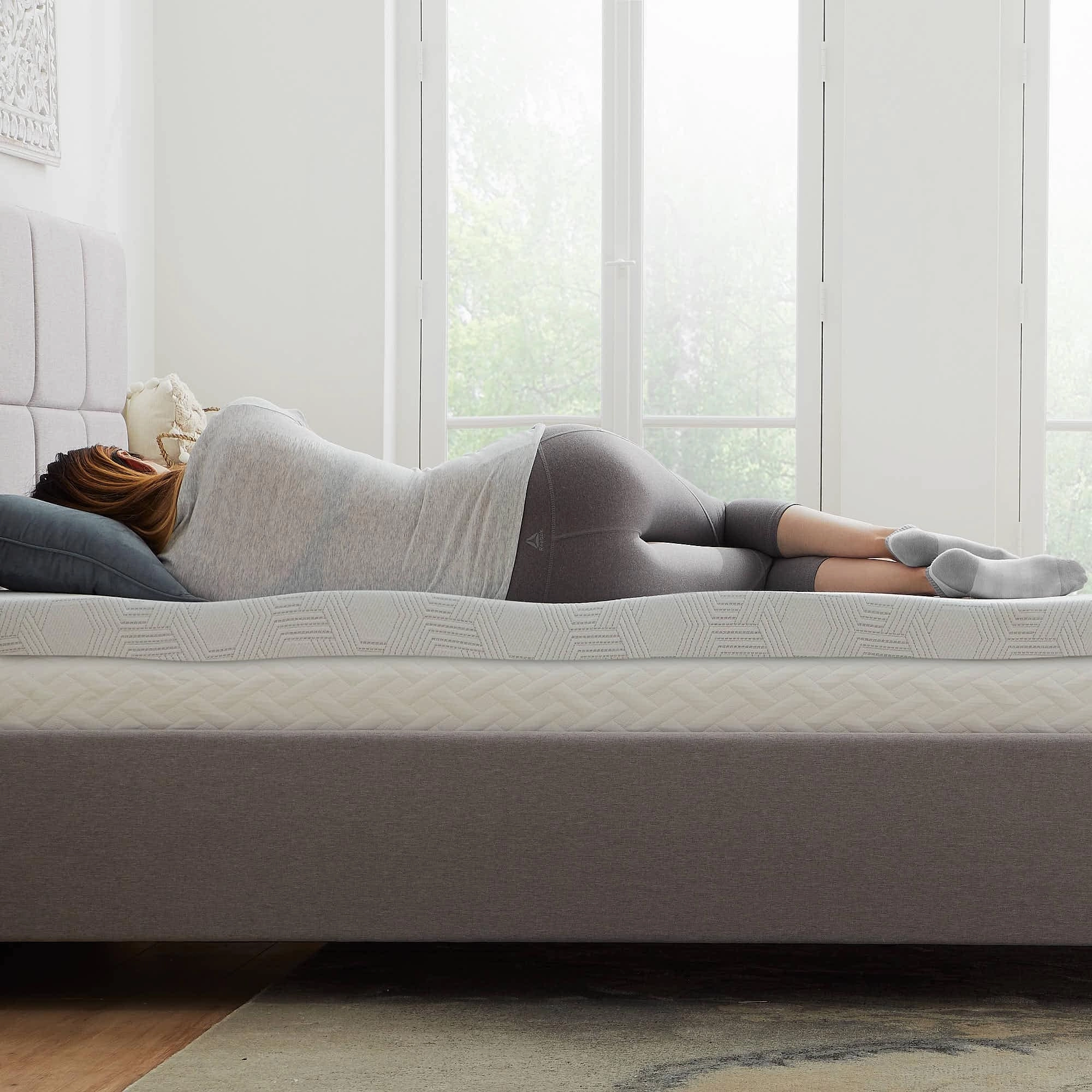 Dr. Oz Good Life Say Goodnight Memory Foam Mattress Topper- Cal King - White