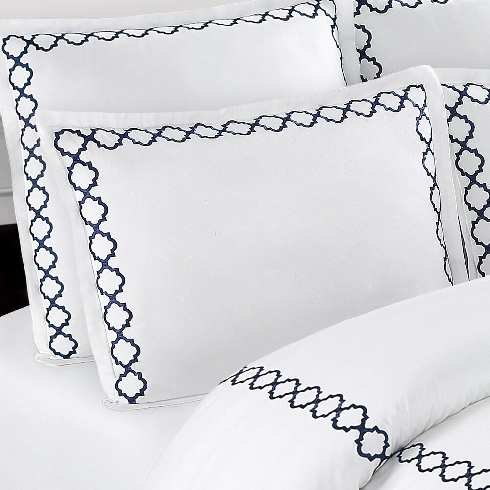 Echelon Home Hotel Collection Quatrefoil Embroidery Euro Shams (Set of 2) - 26 X 26