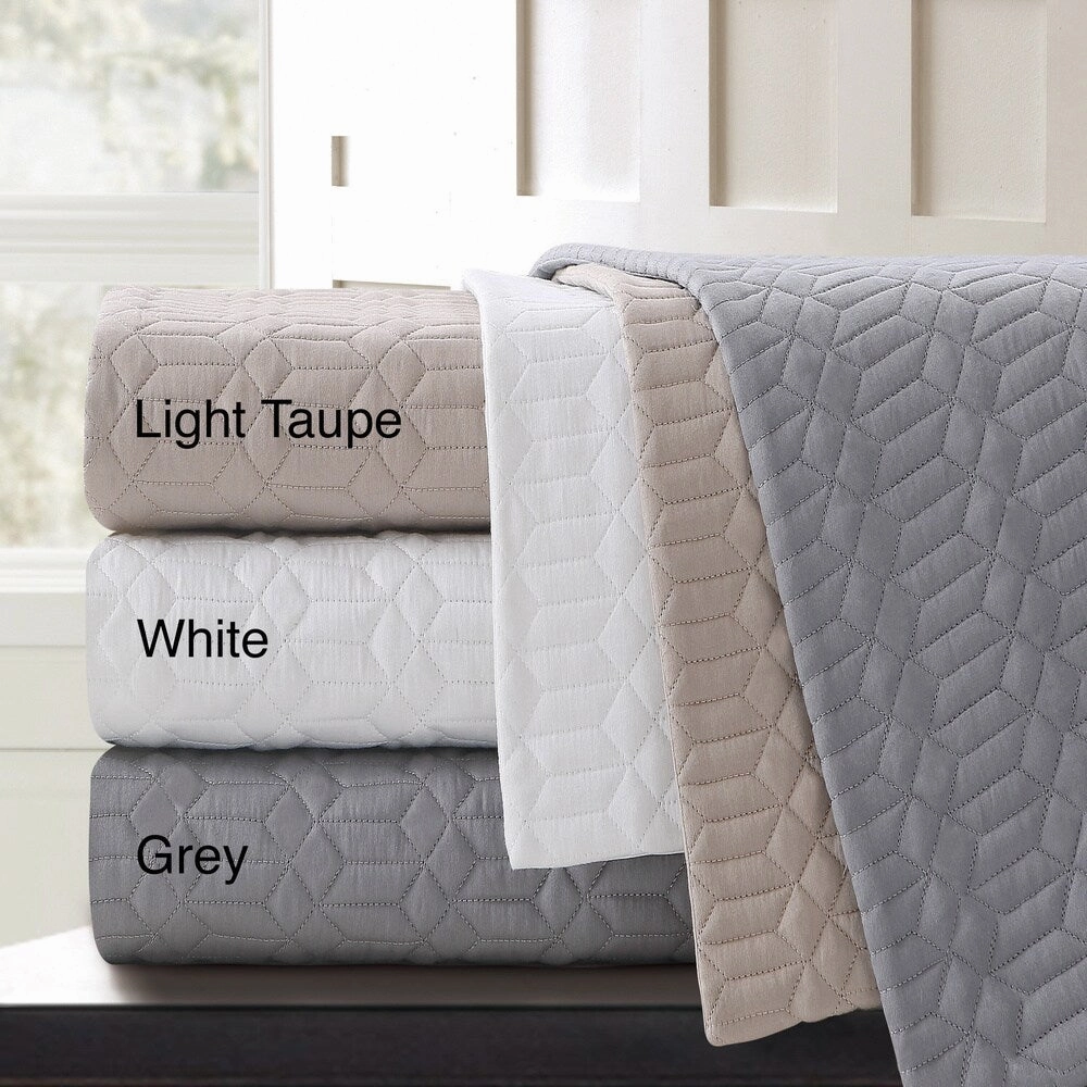 Echelon Home Laguna Quilted Cotton Euro Shams (Set of 2)