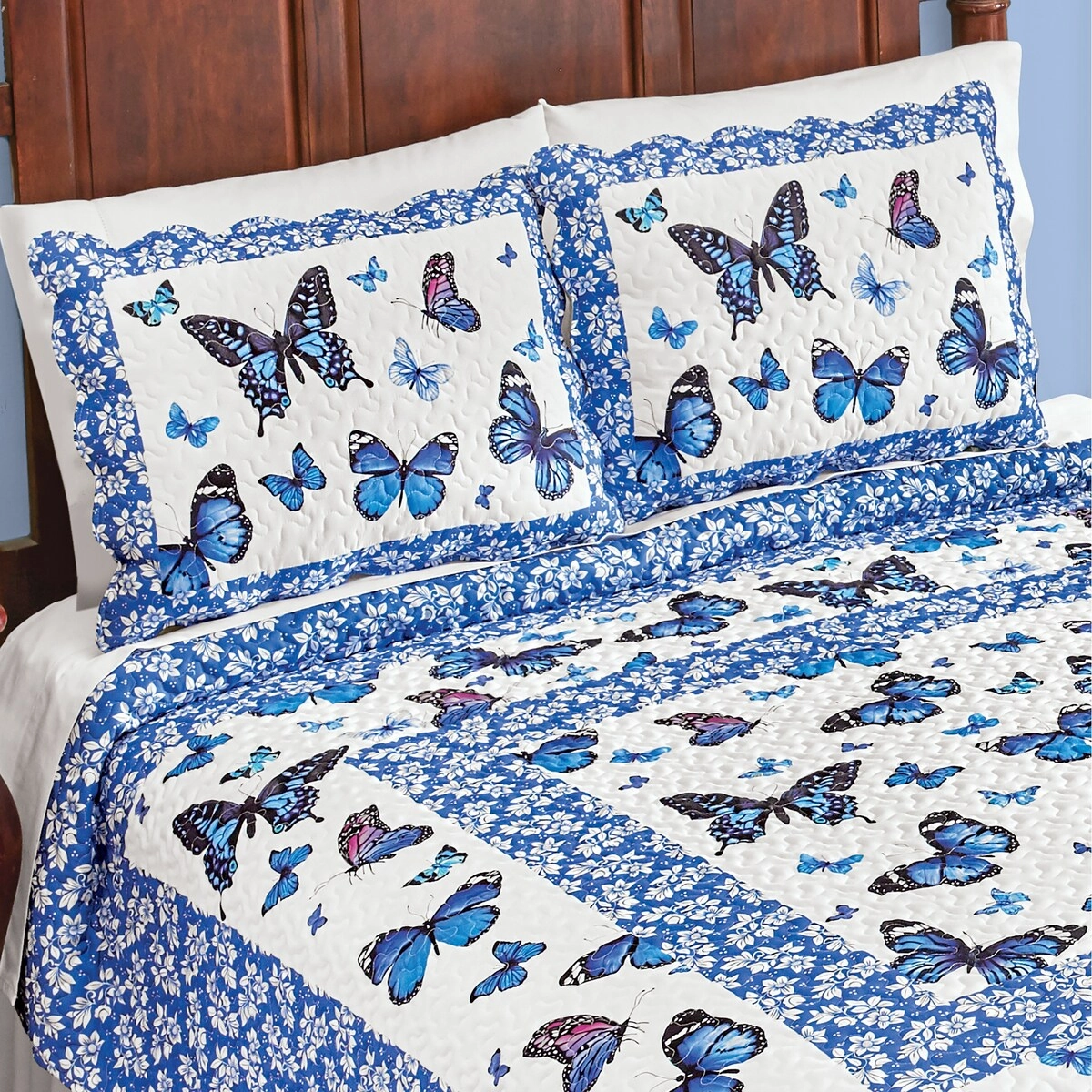 Elegant Butterfly Pattern Standard Pillow Sham