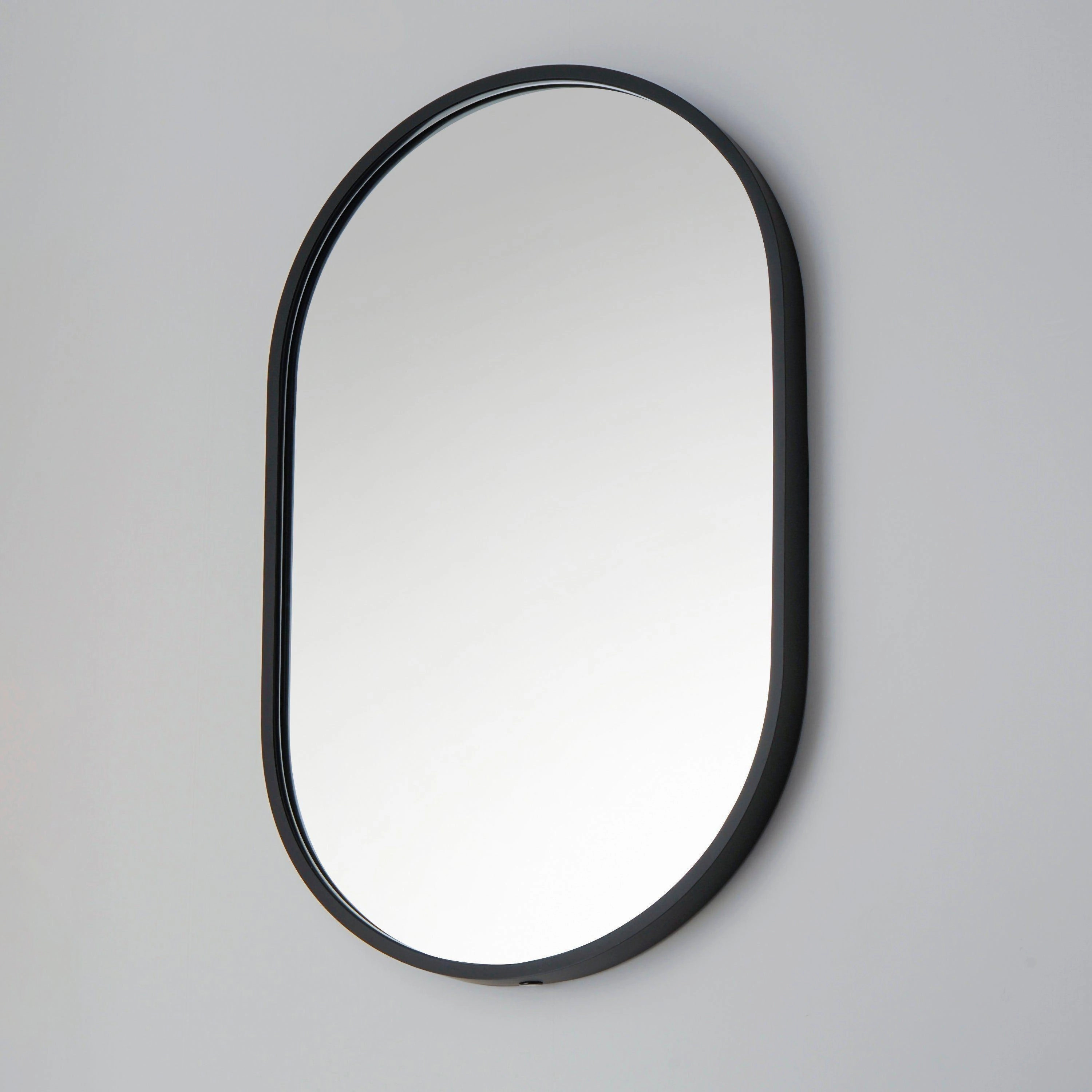 Elisse Oval 20x32" LED Mirror