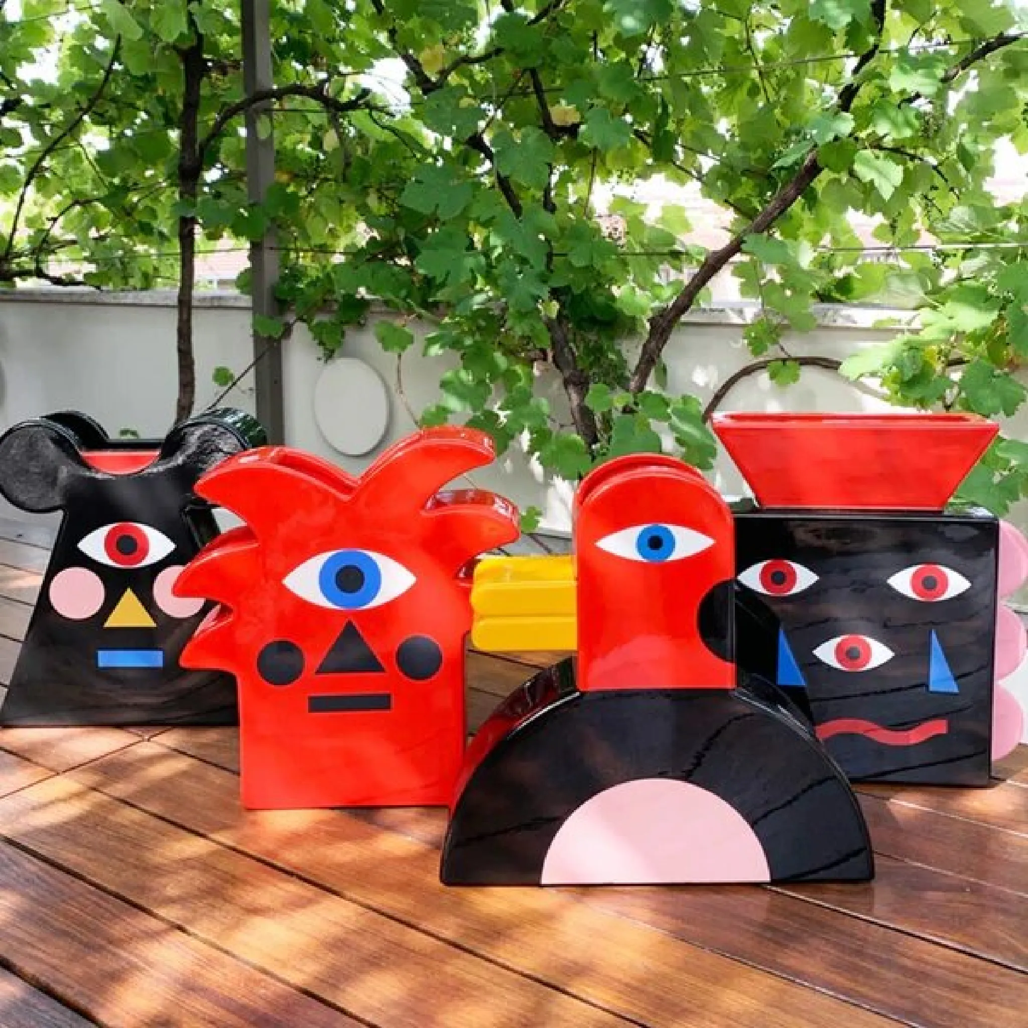 Figurative Face Ceramic Vase | Qeeboo Oggian Beautiful Face