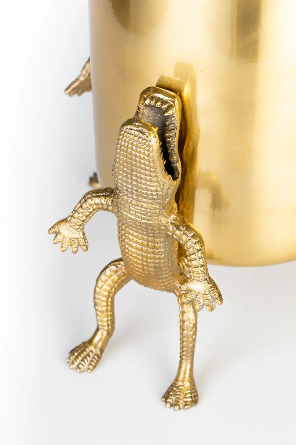 Gold Lacquered Vase | Bold Monkey Surrounded by Crocodiles