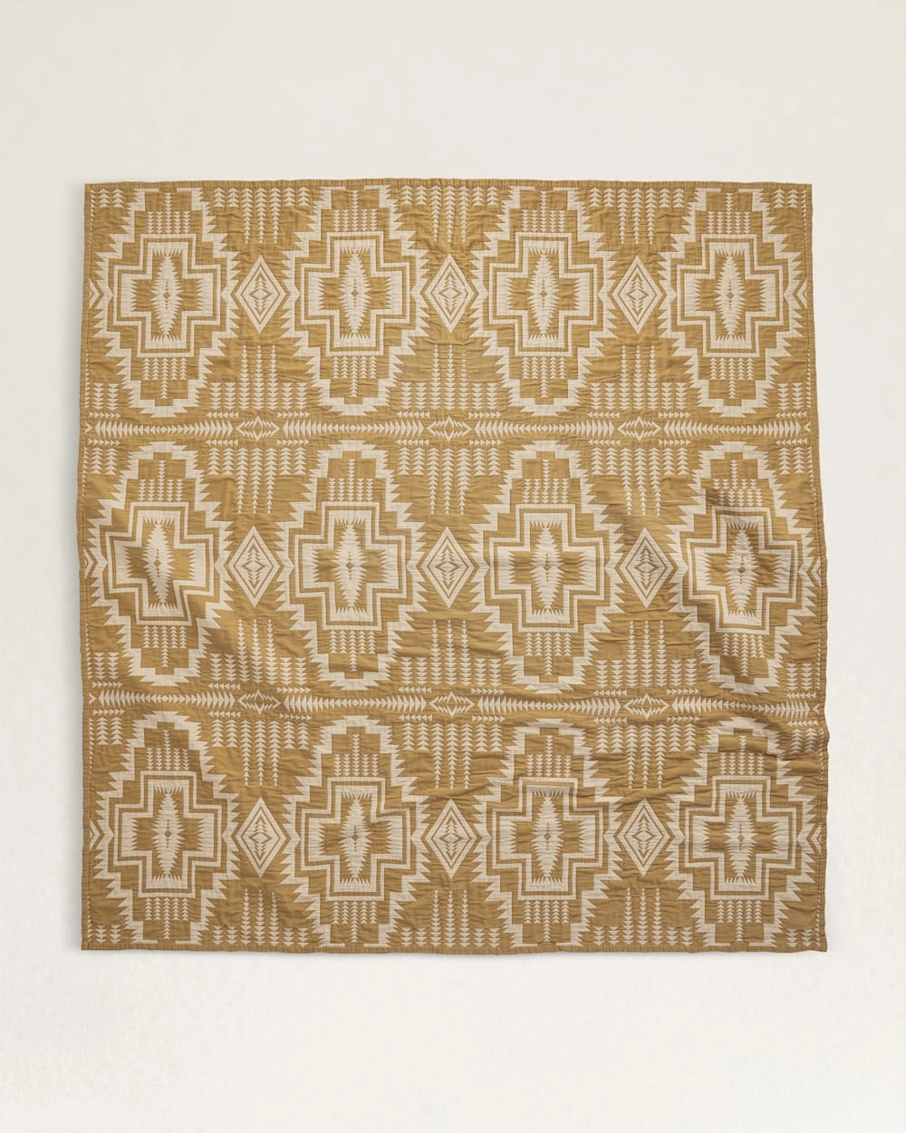 Harding Star Matelasse Coverlet bookcase, standing shelf