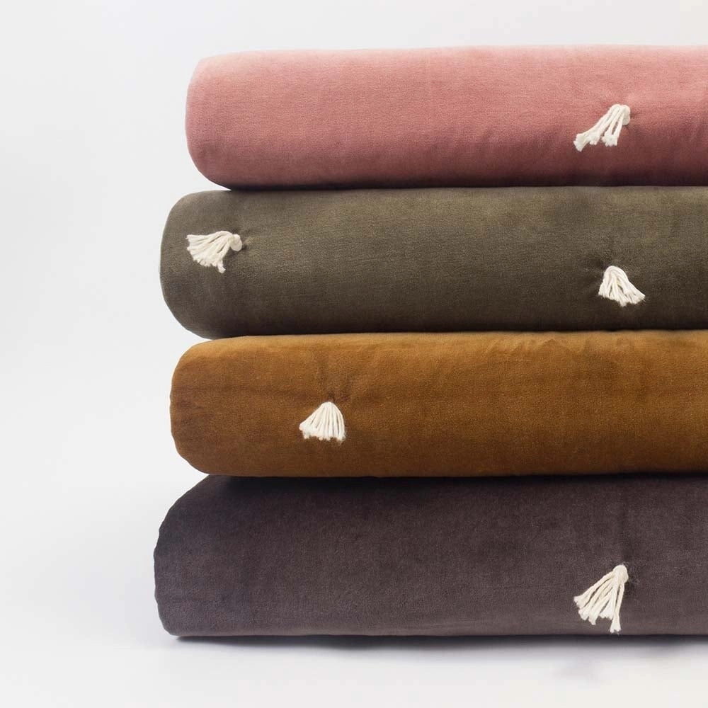 Hawke Sham, Ochre, Euro