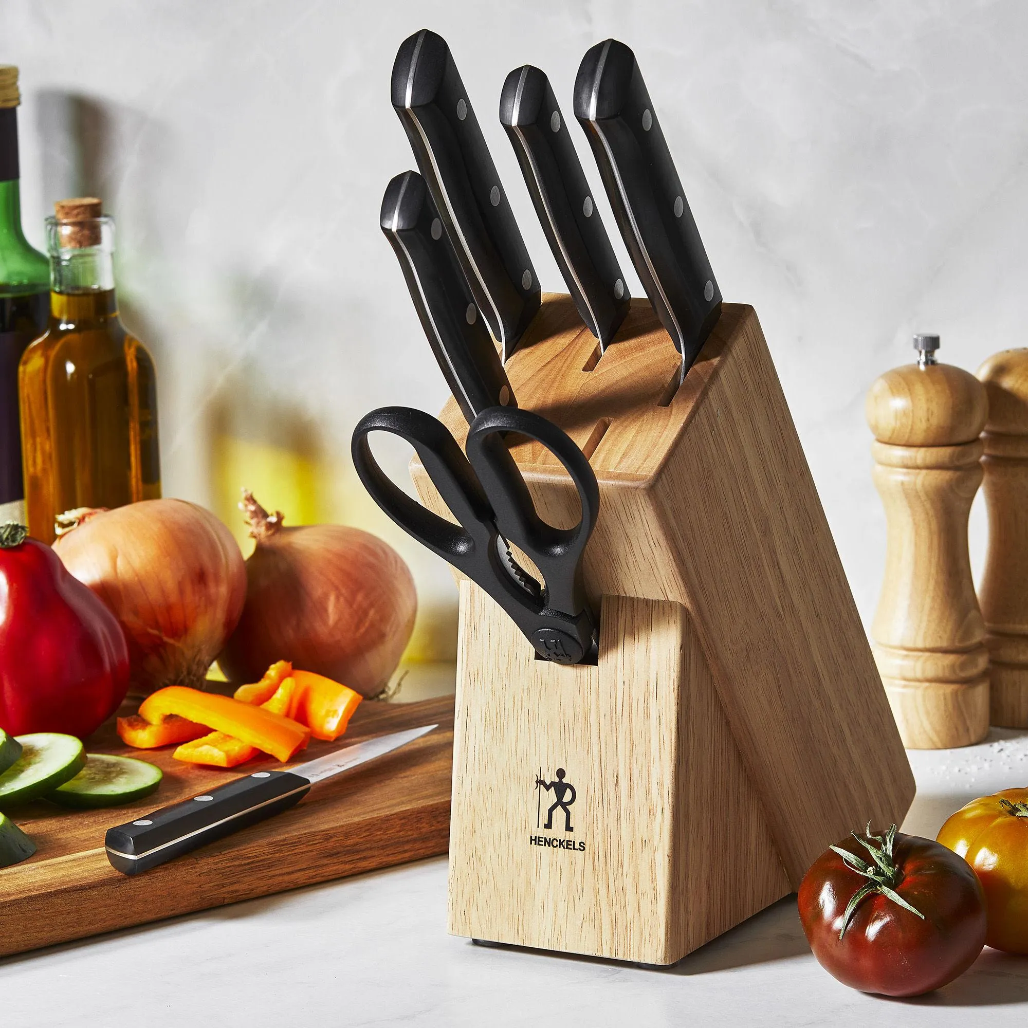 Henckels Dynamic 7-Piece Knife Block Set 1010992