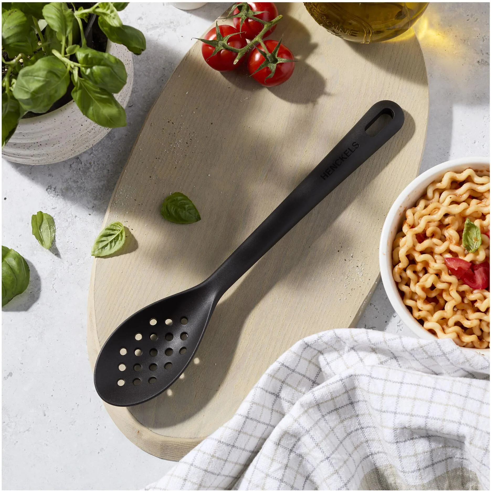 Henckels Silicone Onyx Skimming Spoon - 31 cm 1029731