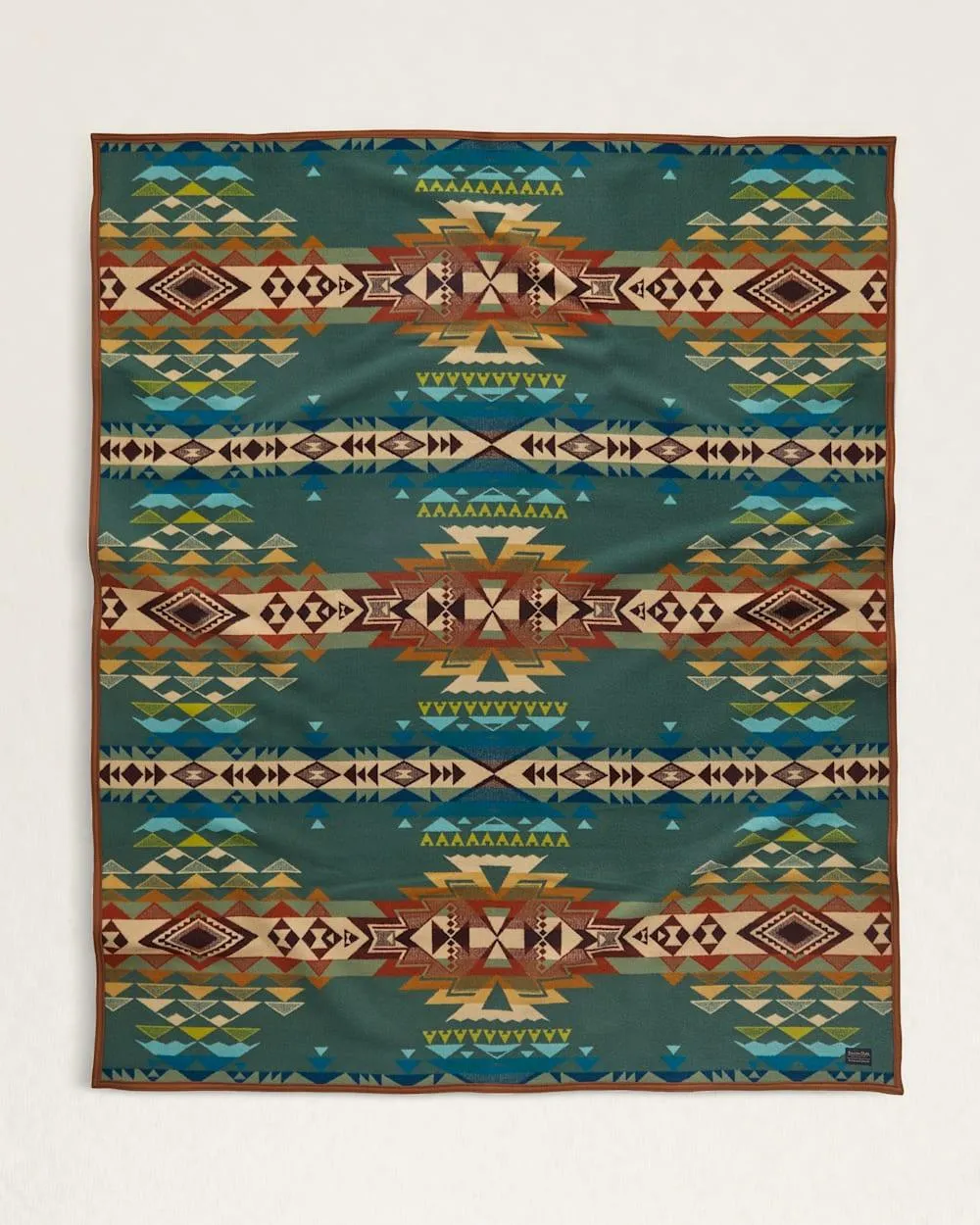 Highland Peak Blanket bookcase, standing shelf