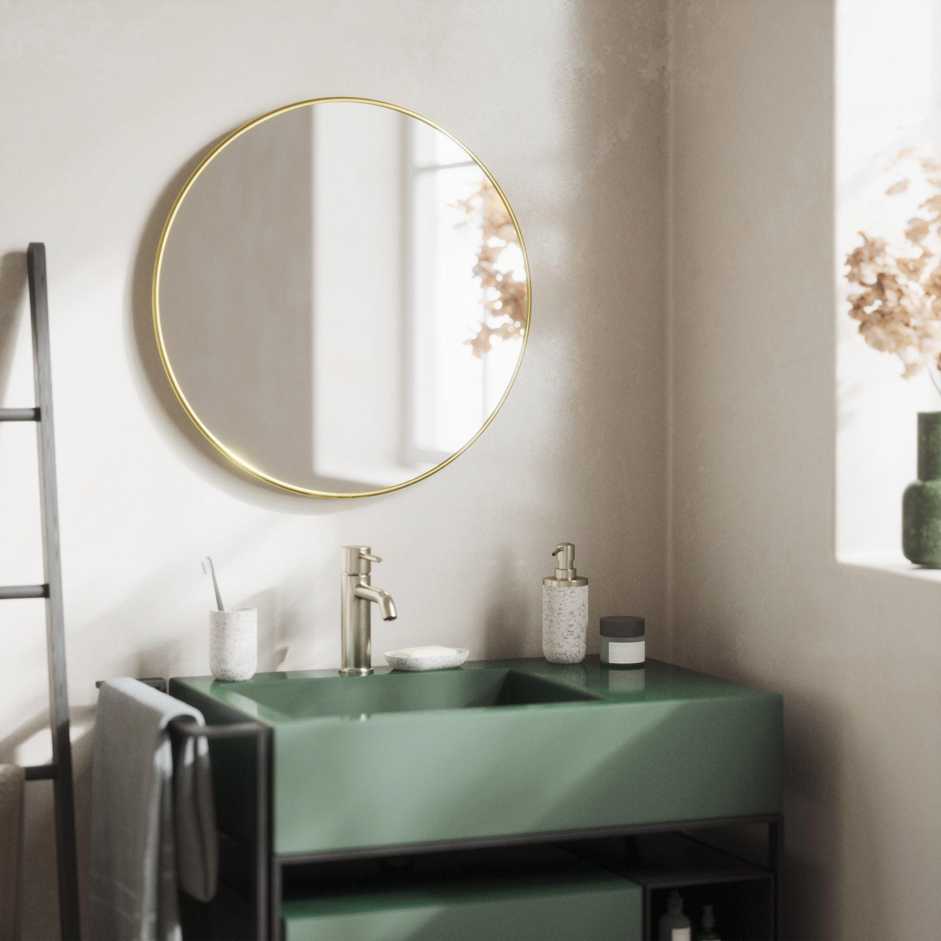 Hubba Mirror With Metallic Finish