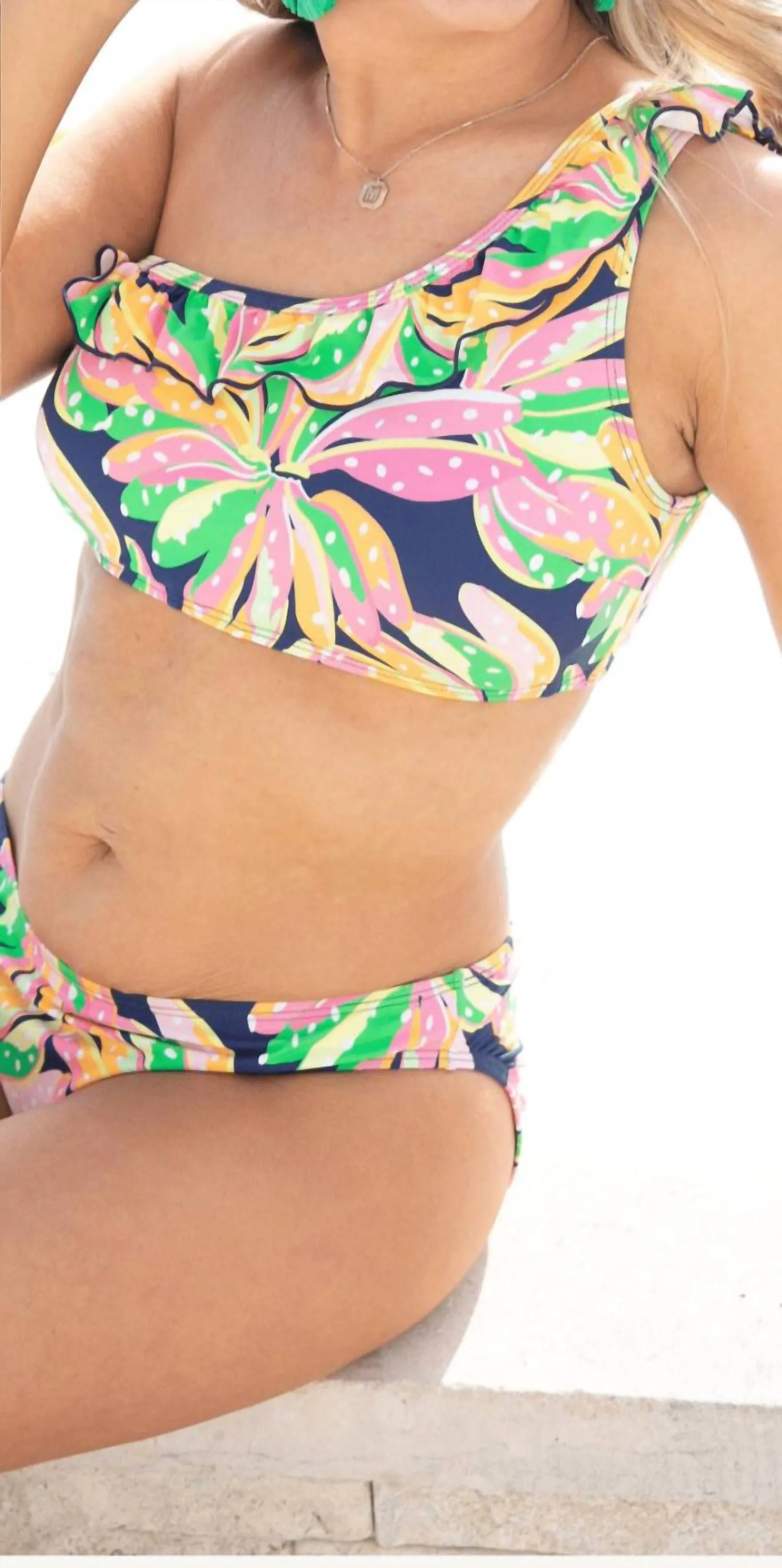 Ivy Bikini In Going Banana