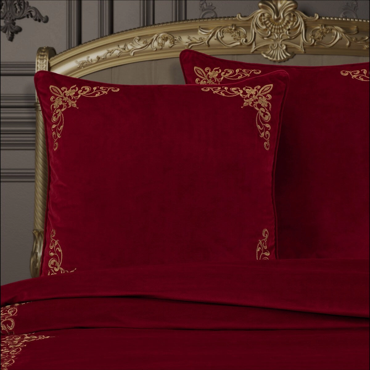 J. Queen New York Noelle Christmas Euro Sham