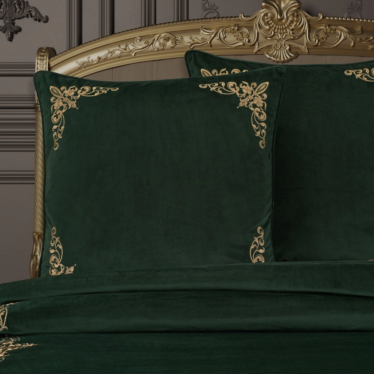 J. Queen New York Noelle Christmas Euro Sham