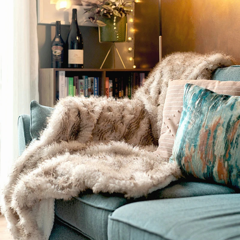 Jacquard Faux Fur Blanket