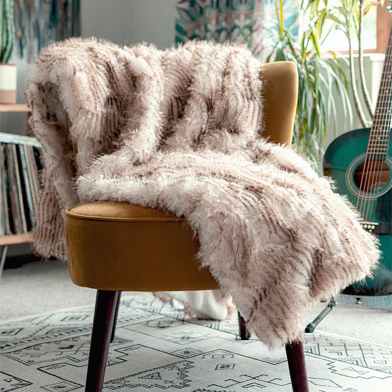 Jacquard Faux Fur Blanket