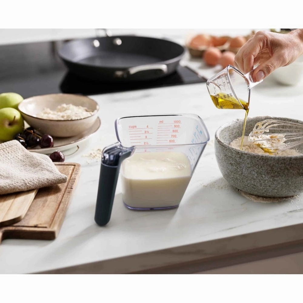 Joseph Joseph Align 2-piece Easy-read Measuring Jug Set In Grey Food Preparation,cutting boards set