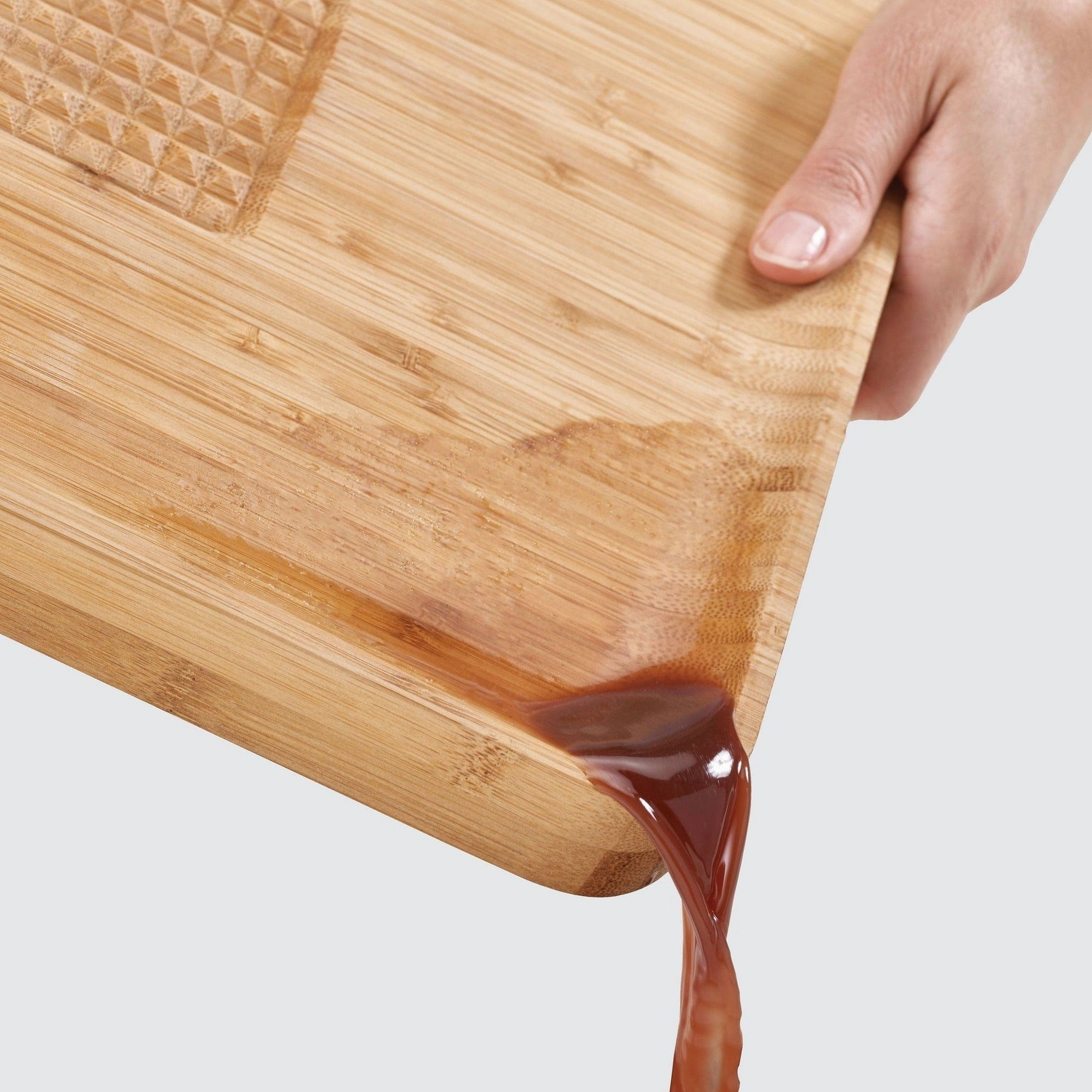 Joseph Joseph Cut&Carve Bamboo Chopping Board