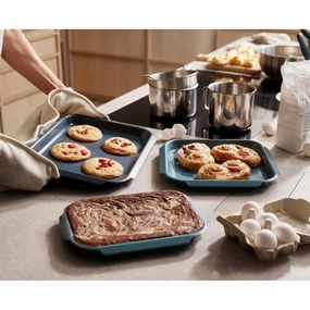 Joseph Joseph Nest Bake Non-Stick 3-piece Baking Tray Set In Blue Kitchen,modern kitchen essentials