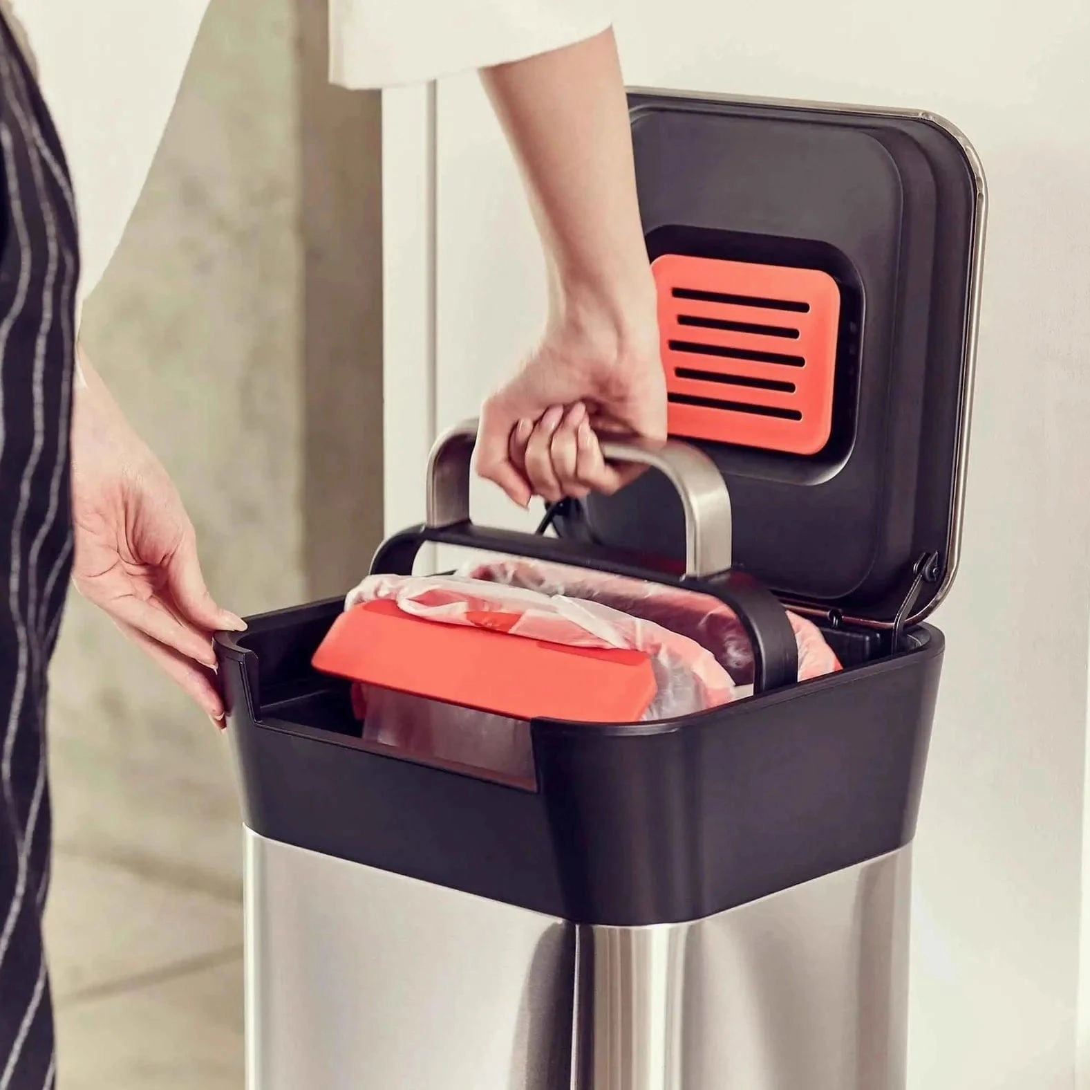 Joseph Joseph Titan 20L Stainless-steel Trash Compactor