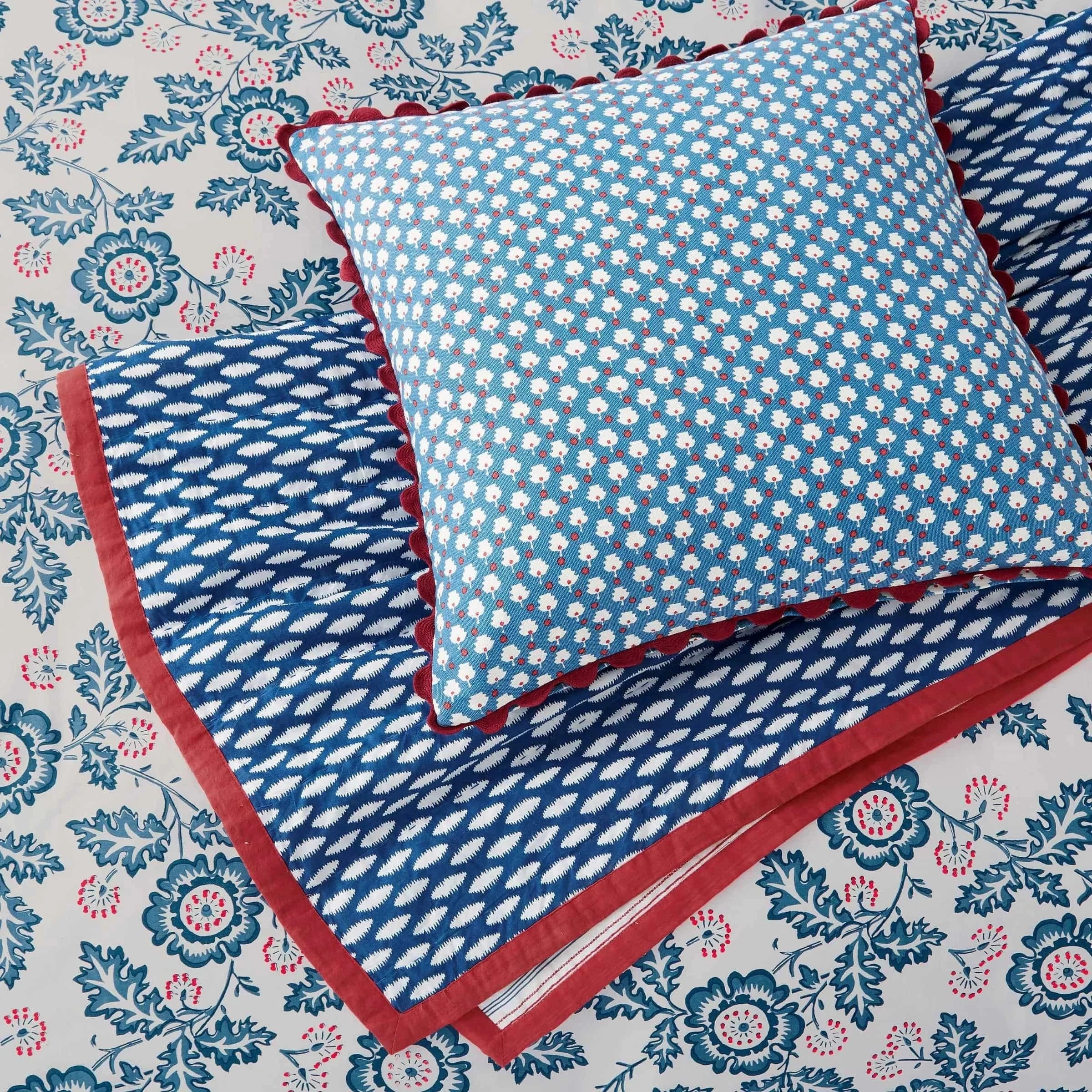 Land & Shore River Double Bedding in Blue/Red