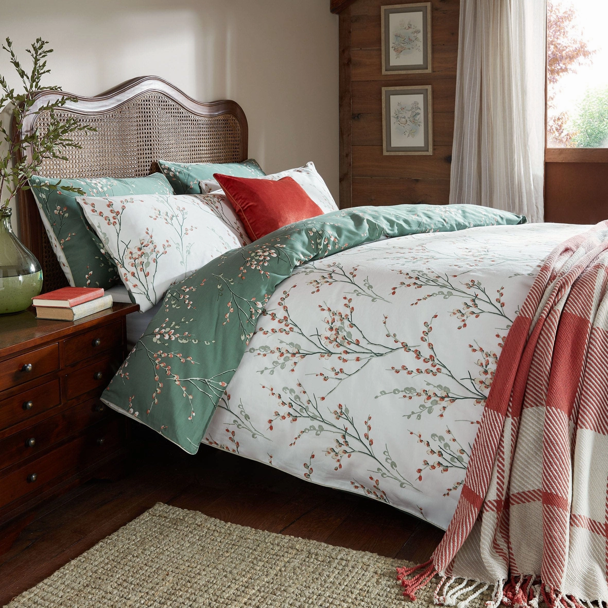 Laura Ashley Pussy Willow Double Duvet Set In Fern Green