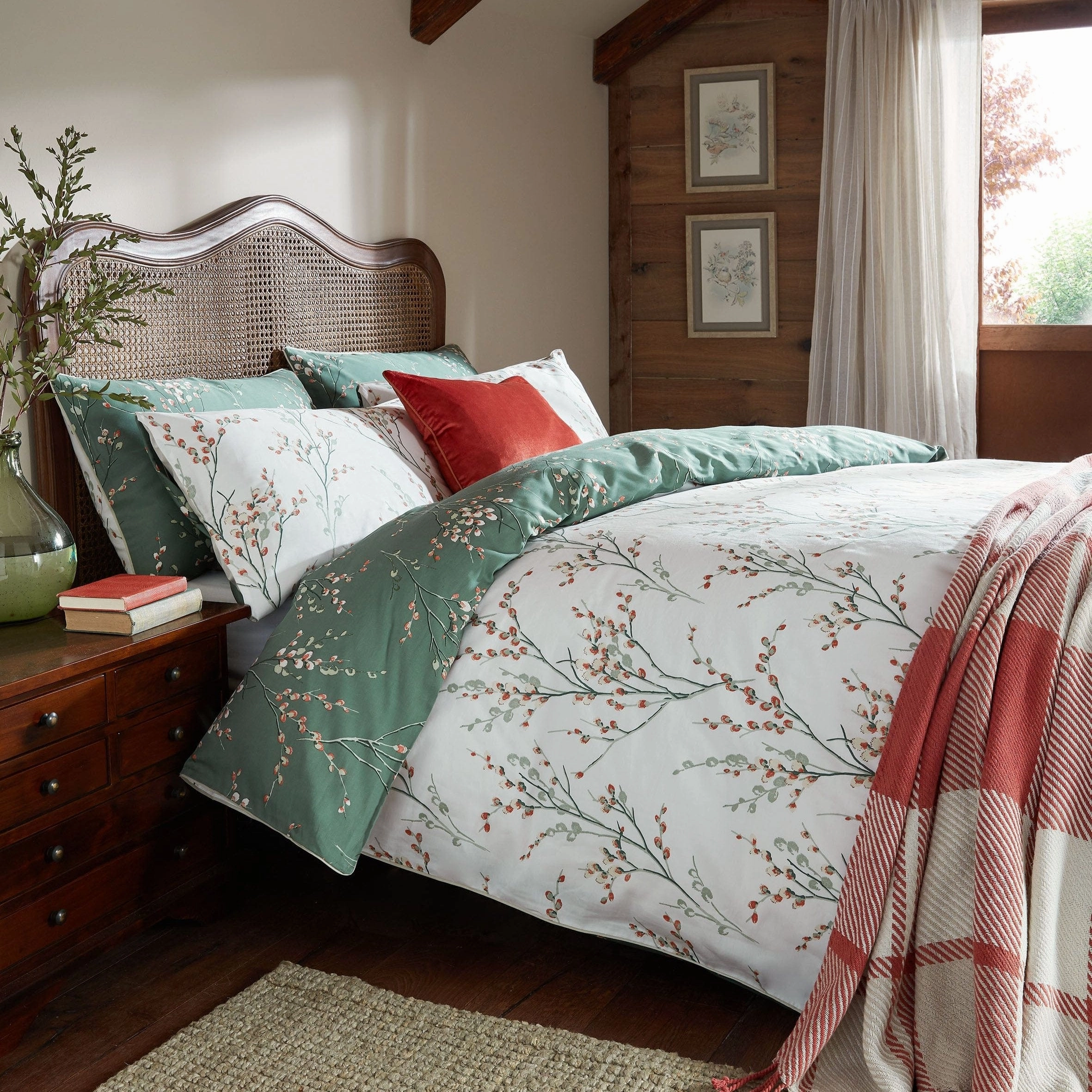 Laura Ashley Pussy Willow King Duvet Set In Fern Green