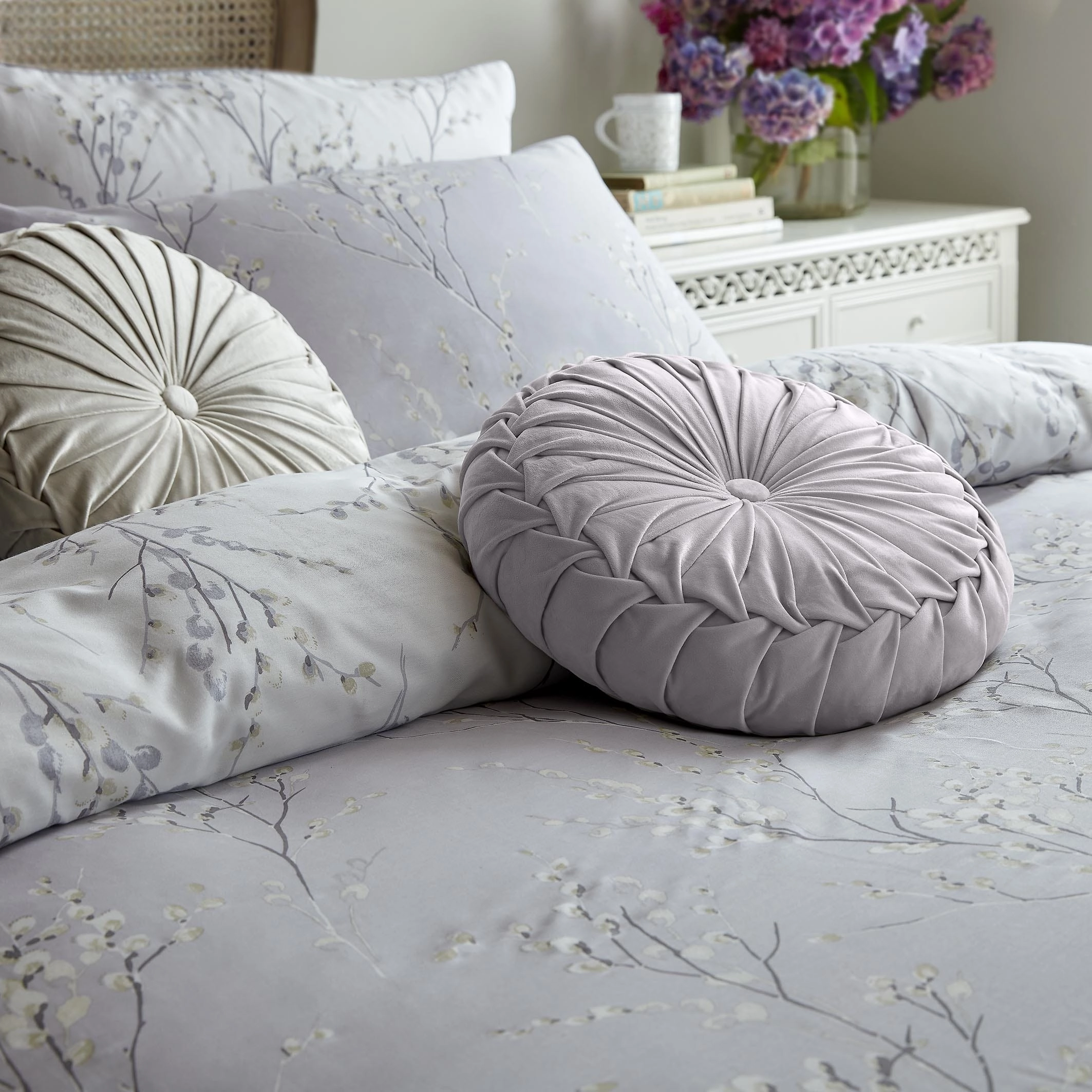 Laura Ashley Pussy Willow King Quilt Set 230cm x 220cm in Lavender