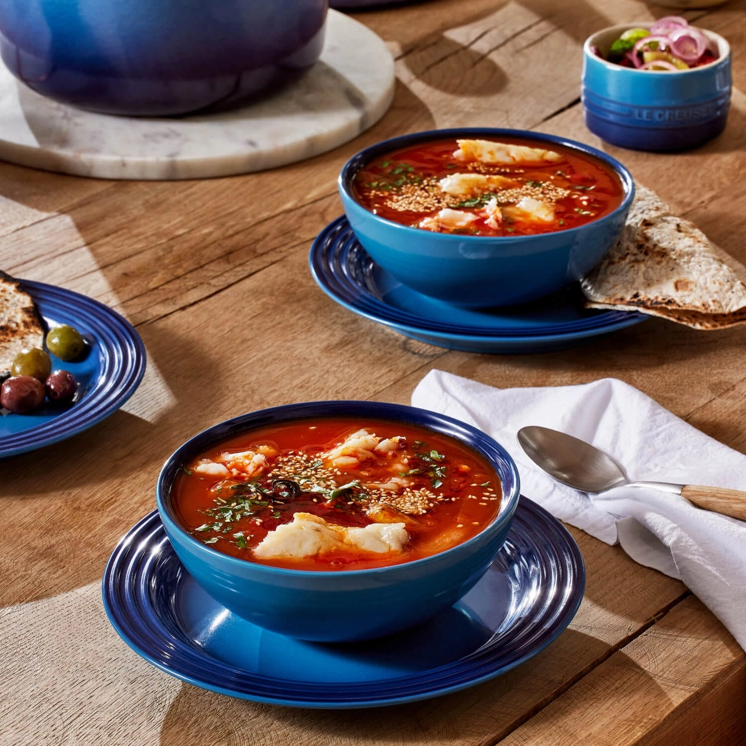 Le Creuset Stoneware Side Plate In Azure 22cm