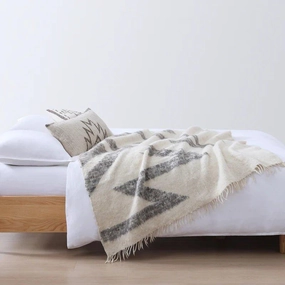 Maguey Handwoven Wool Blanket bookcase, standing shelf