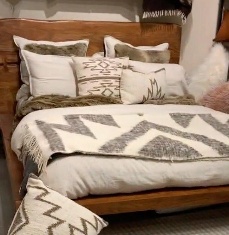 Maguey Throw Blanket