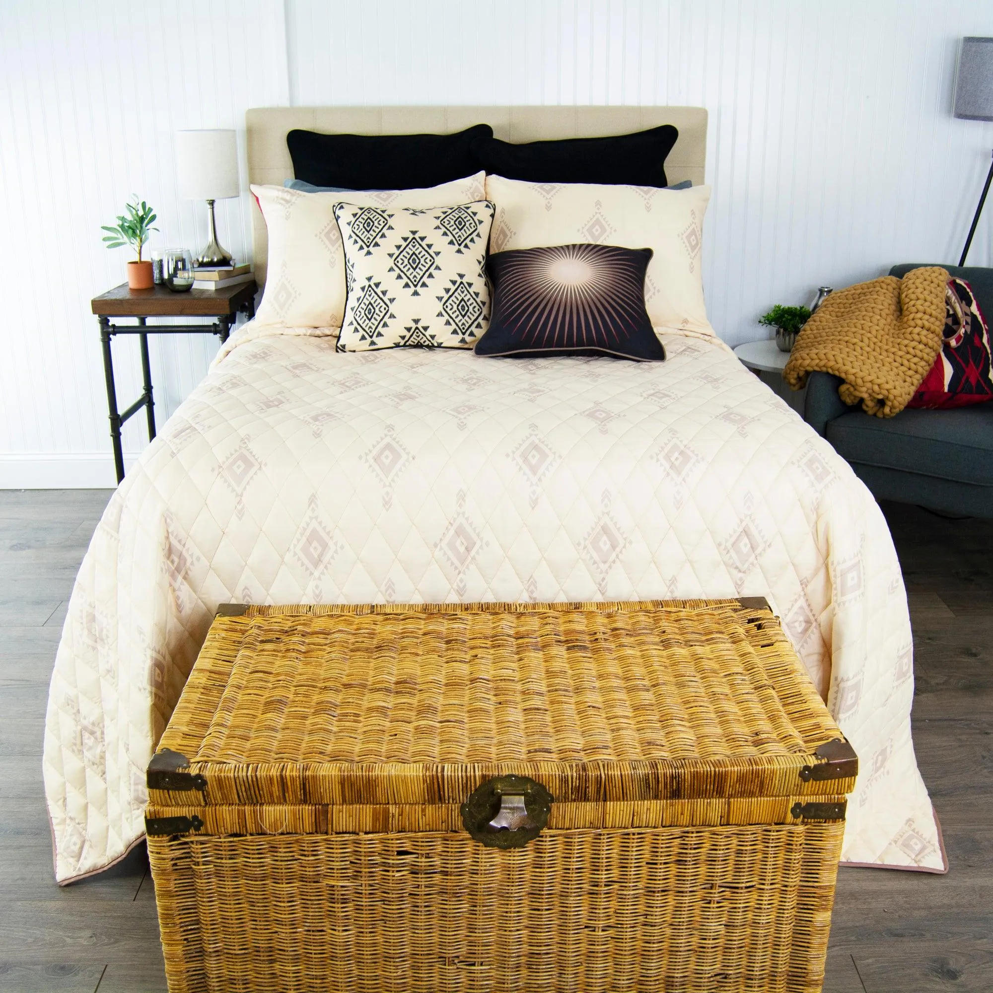 Mojave Reversible Quilt Set
