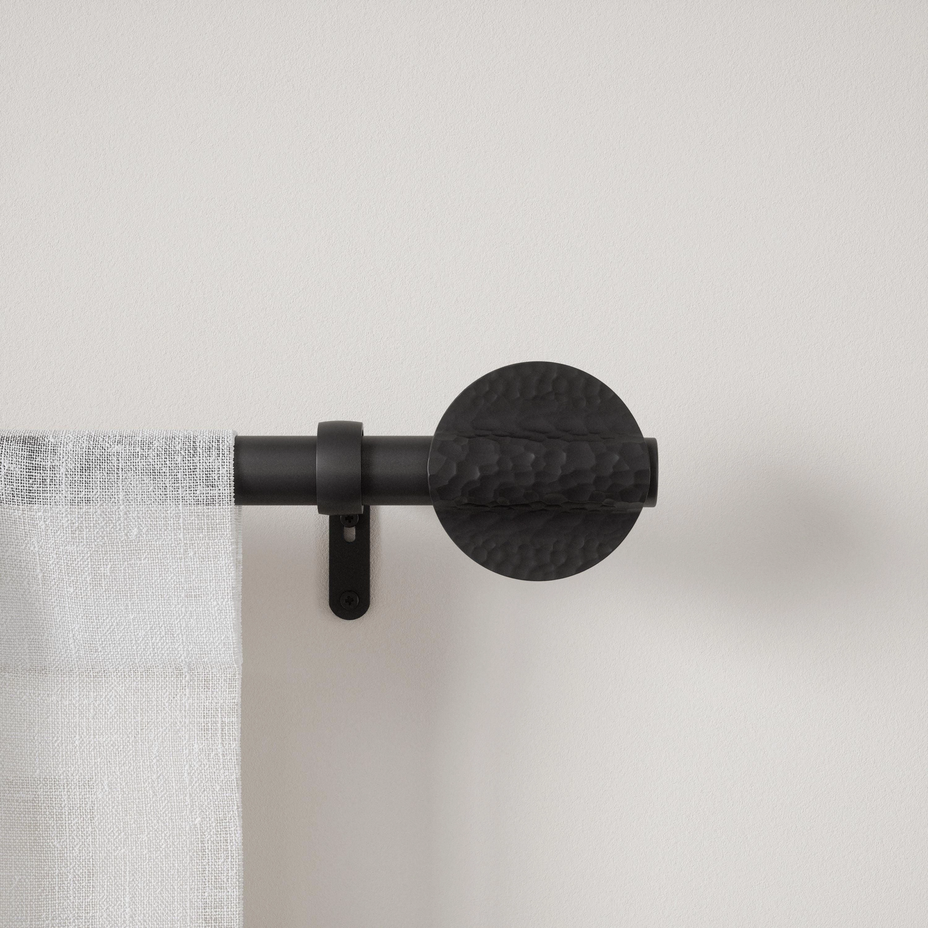 Odyssey Expandable Curtain Rod