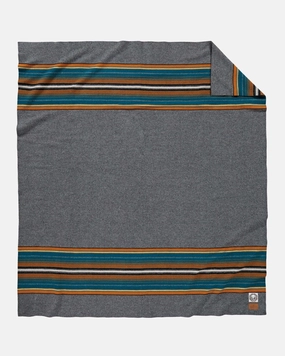 Olympic National Park Blanket bookcase, standing shelf